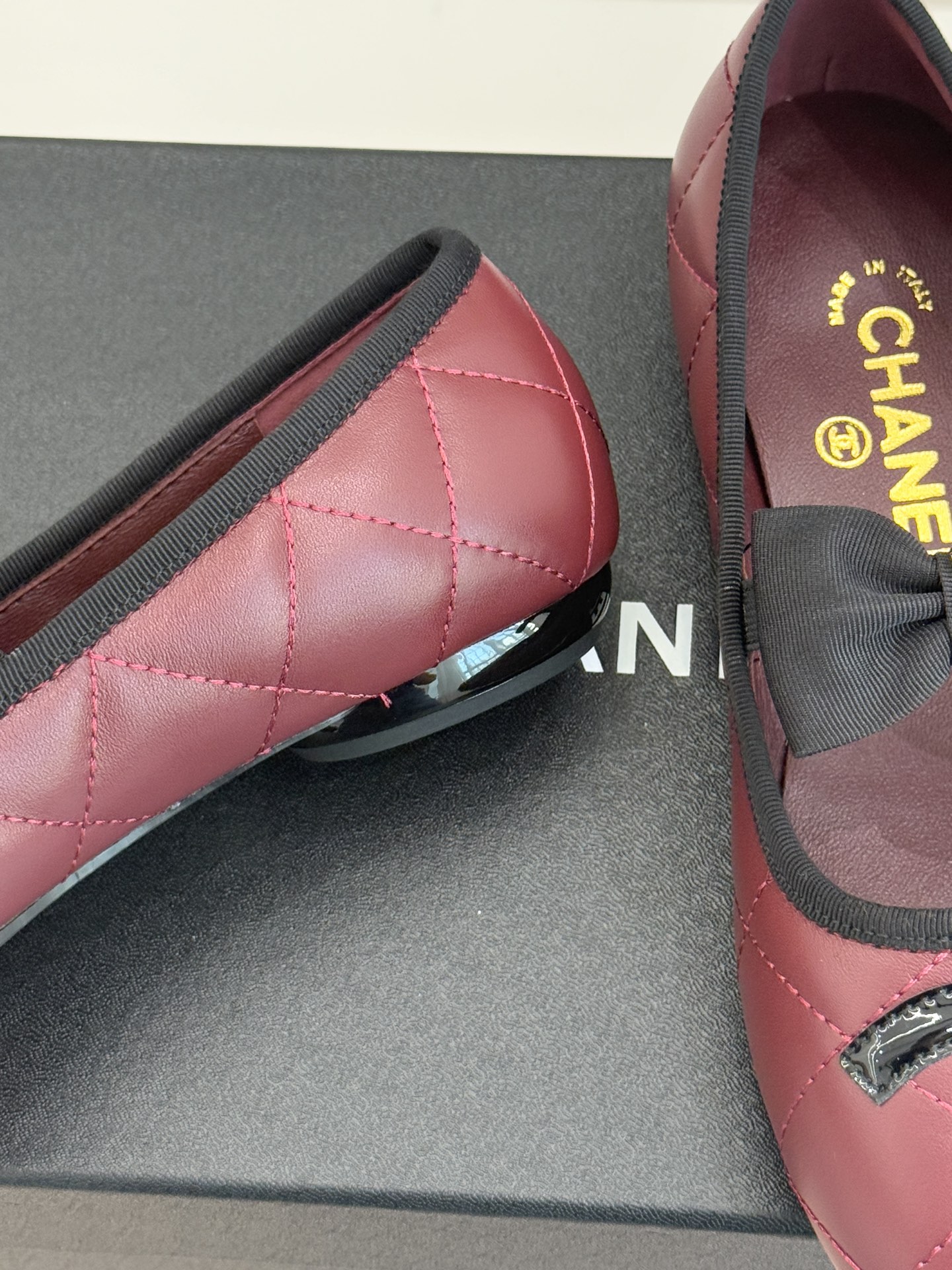 CHANE*｜小香25K新品链条蝴蝶结大双C平底玛丽珍鞋法式风情 真是美到心尖尖上啦！优雅又浪漫的仙女应