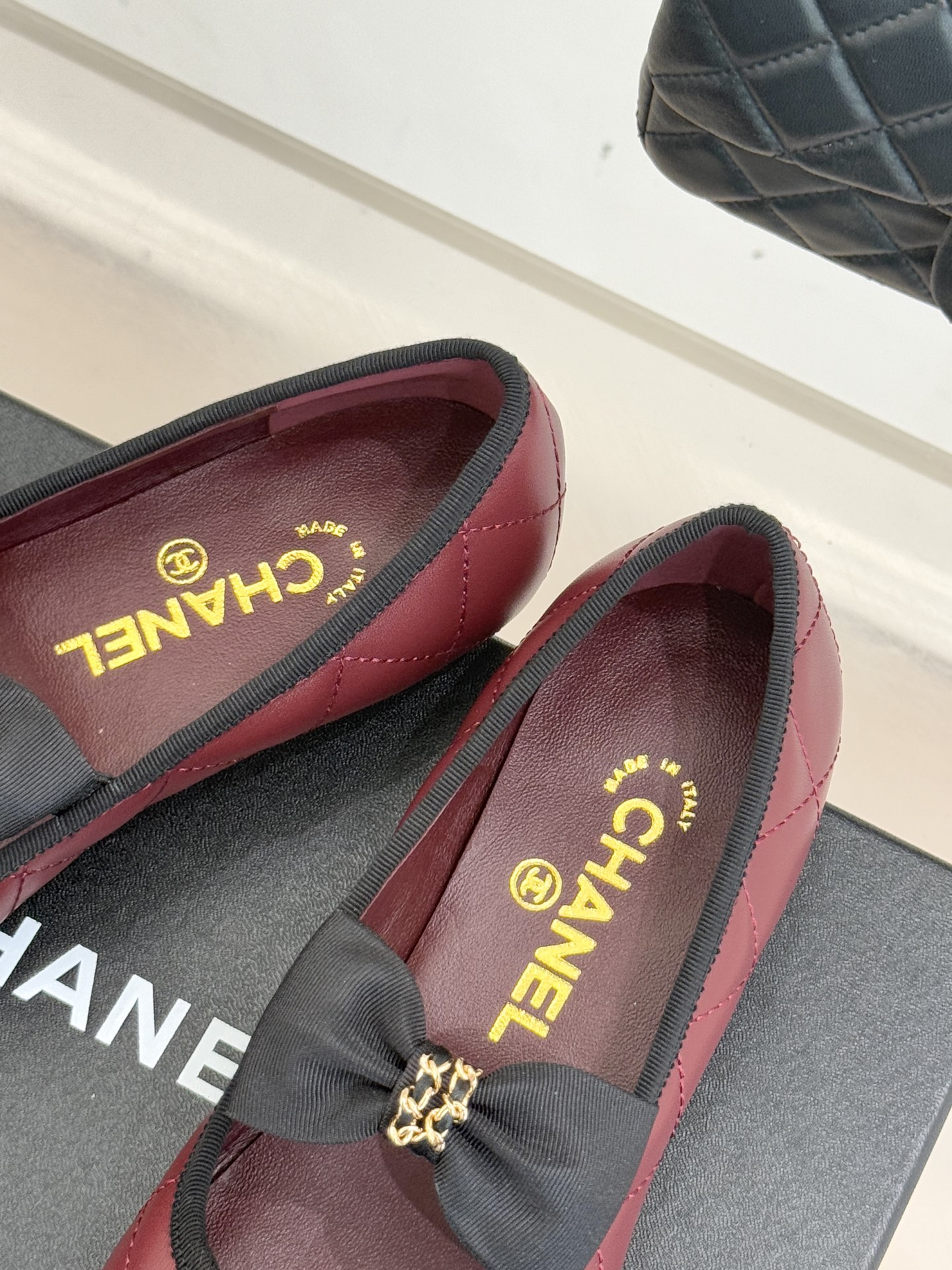 CHANE*｜小香25K新品链条蝴蝶结大双C平底玛丽珍鞋法式风情 真是美到心尖尖上啦！优雅又浪漫的仙女应