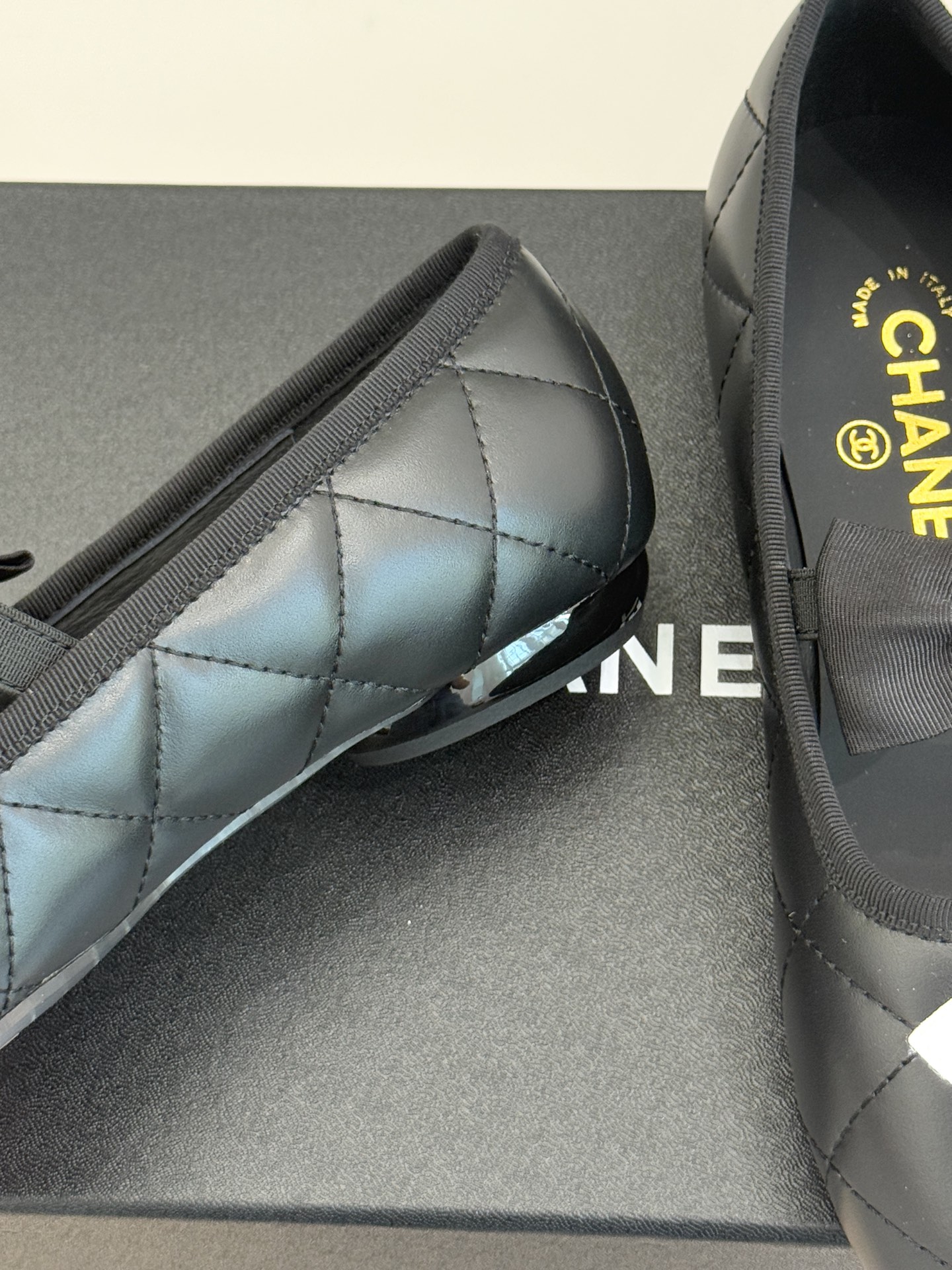 CHANE*｜小香25K新品链条蝴蝶结大双C平底玛丽珍鞋法式风情 真是美到心尖尖上啦！优雅又浪漫的仙女应