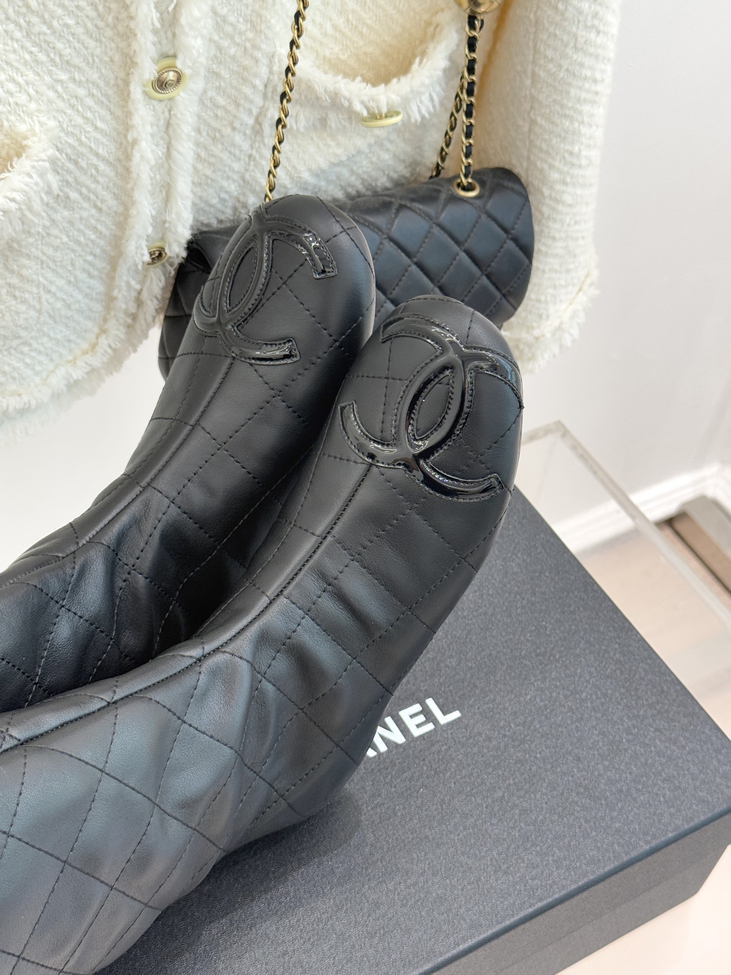 CHANE*｜小香经典大双C菱格中古中筒靴这双丽珍鞋 简直是时尚长河里的璀璨明珠它的设计极具辨识度 大双