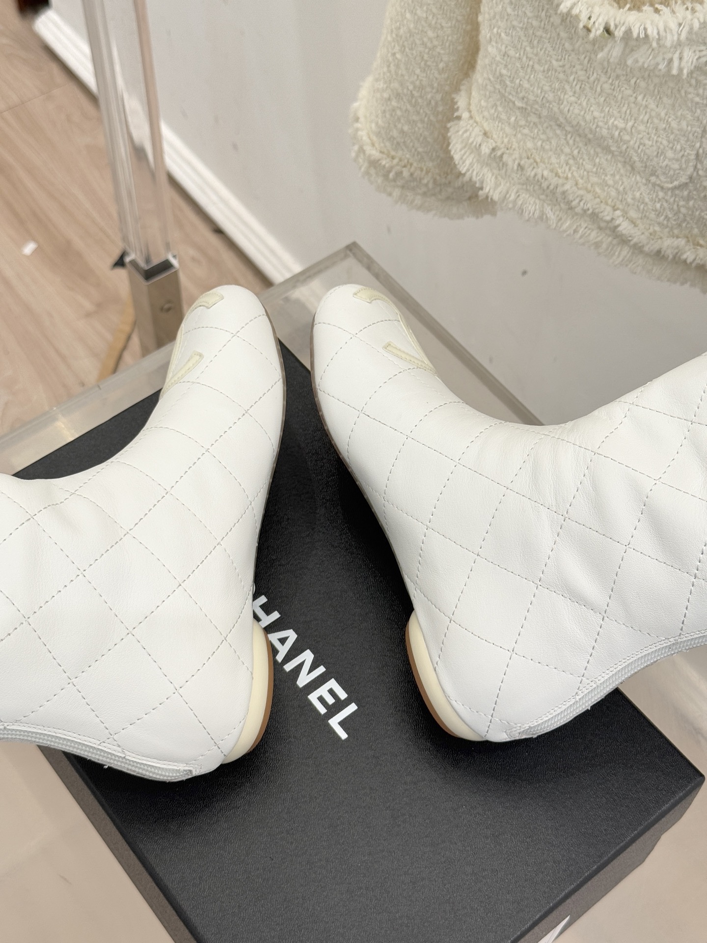 CHANE*｜小香经典大双C菱格中古中筒靴这双丽珍鞋 简直是时尚长河里的璀璨明珠它的设计极具辨识度 大双