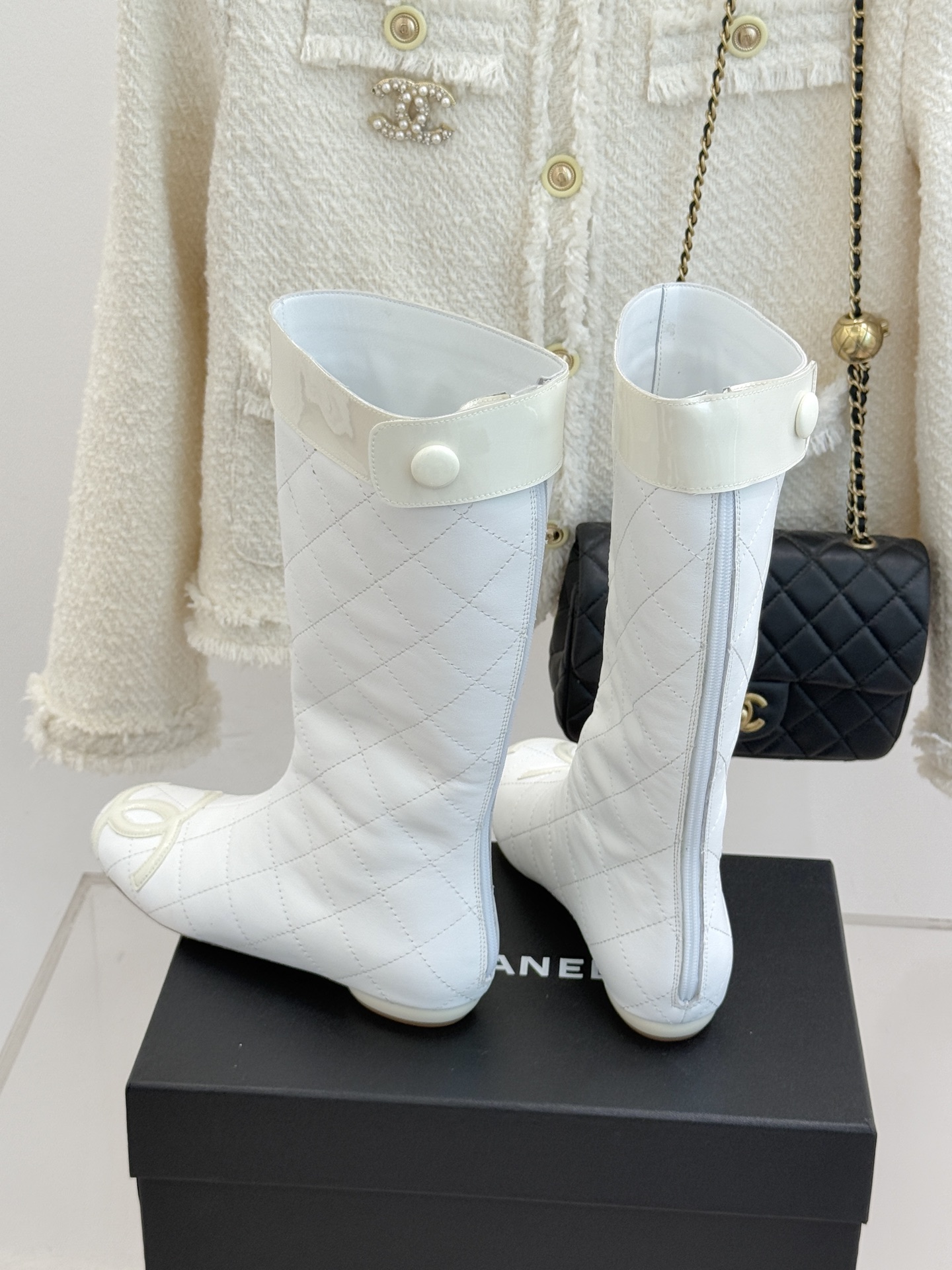 CHANE*｜小香经典大双C菱格中古中筒靴这双丽珍鞋 简直是时尚长河里的璀璨明珠它的设计极具辨识度 大双