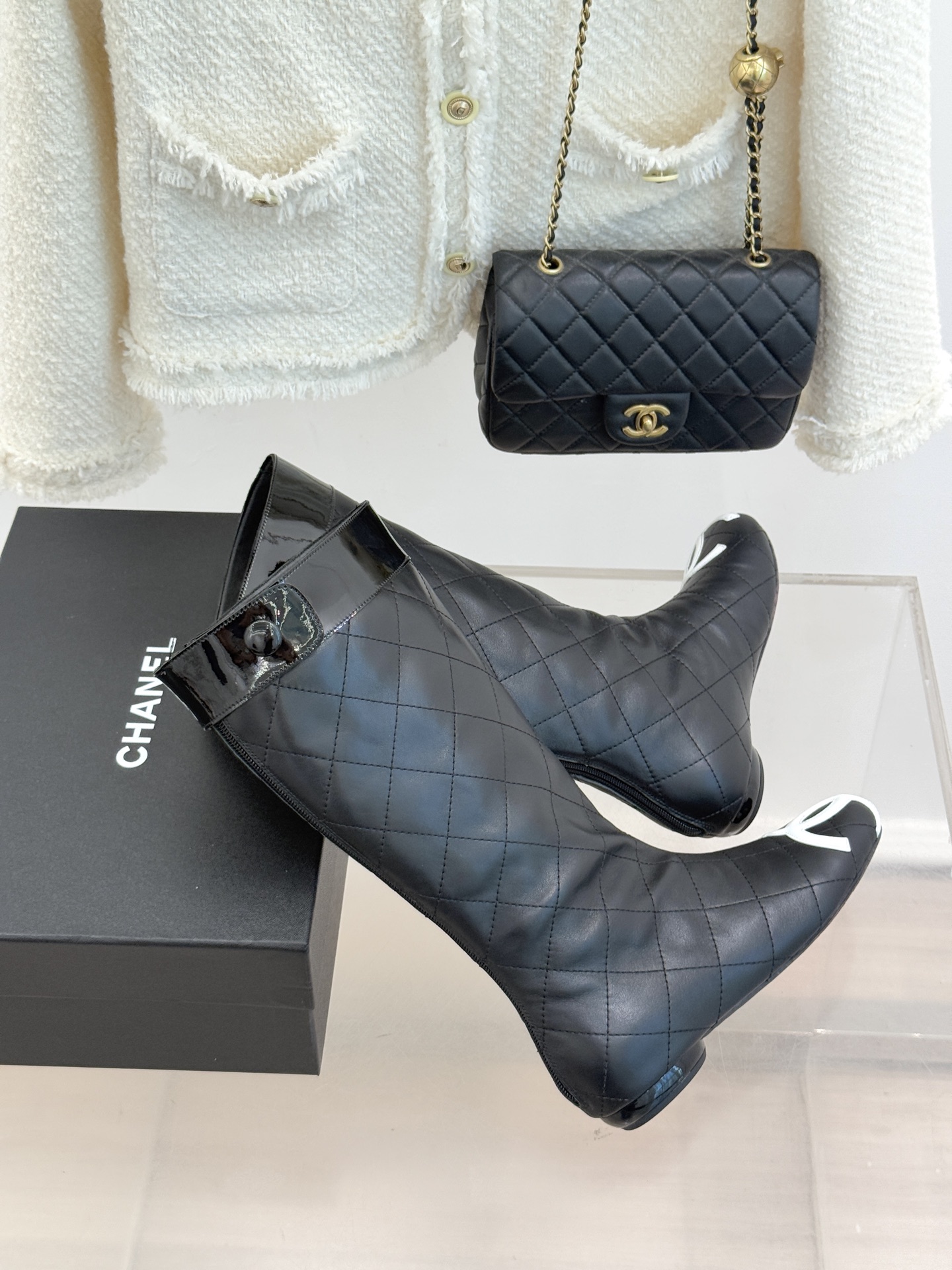 CHANE*｜小香经典大双C菱格中古中筒靴这双丽珍鞋 简直是时尚长河里的璀璨明珠它的设计极具辨识度 大双