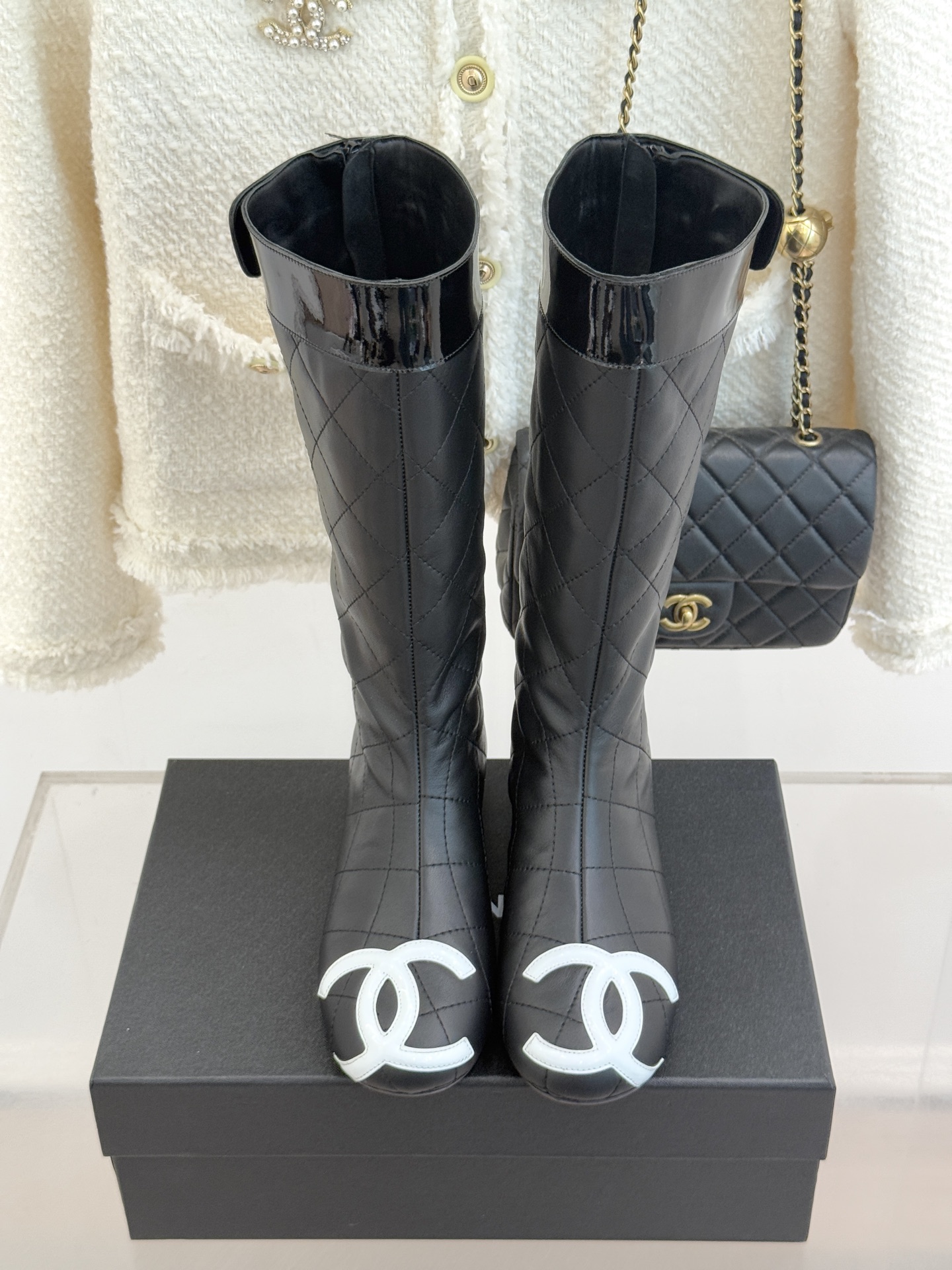 CHANE*｜小香经典大双C菱格中古中筒靴这双丽珍鞋 简直是时尚长河里的璀璨明珠它的设计极具辨识度 大双