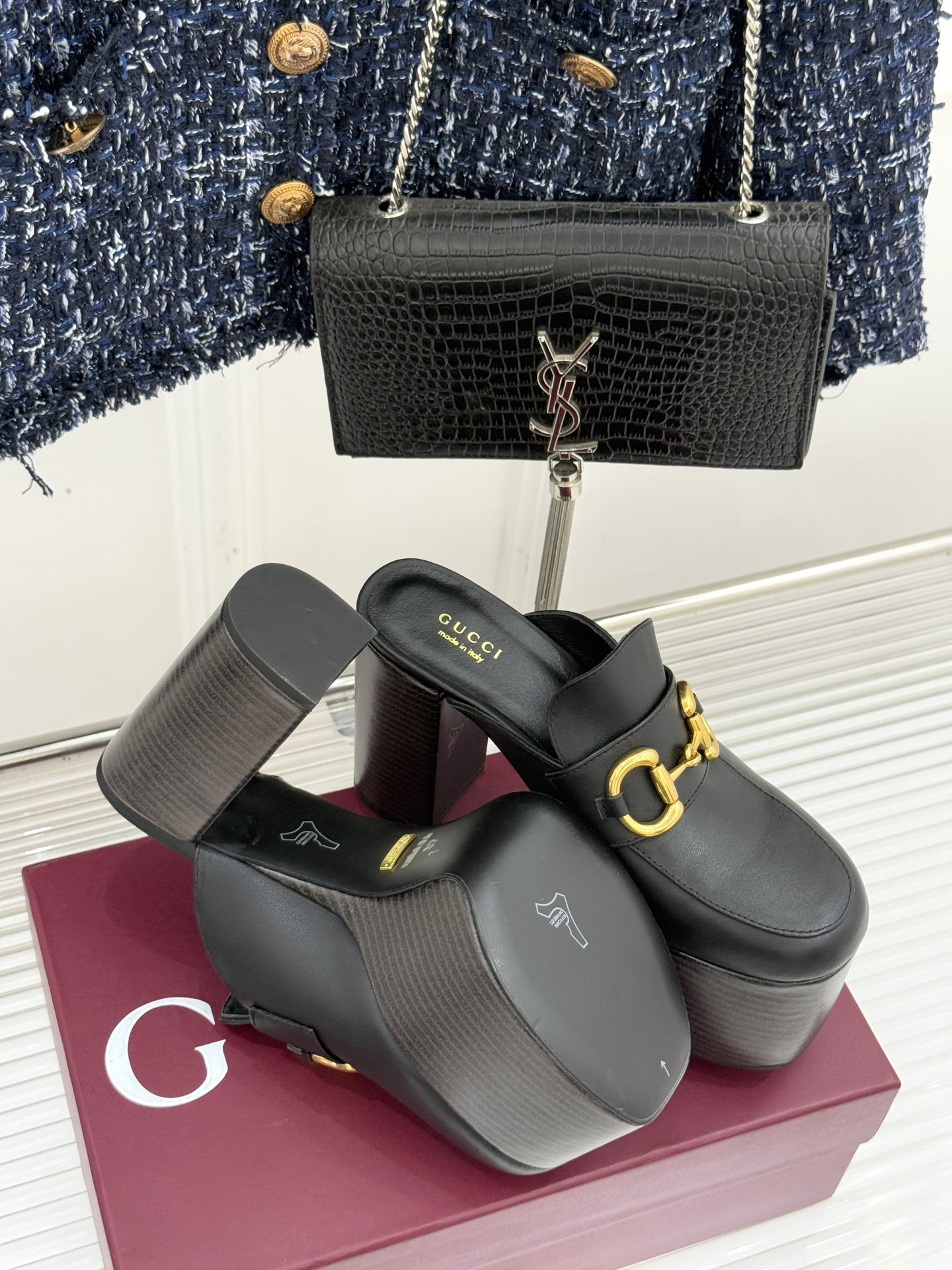 Gucci/古驰25WF新品防水台马衔扣高跟拖鞋承袭品牌马术本源的传奇印记标志性马衔扣以浅金色调闪耀鞋面