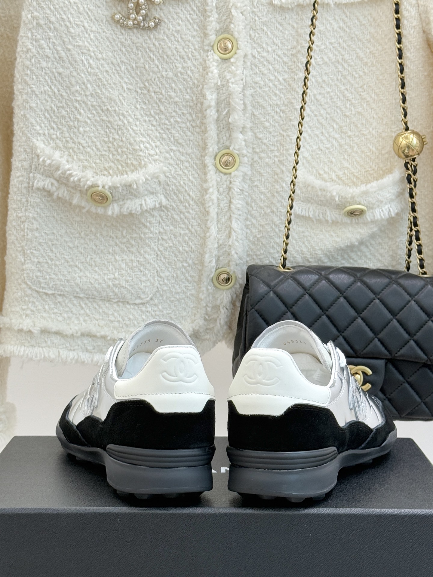 CHANE*｜小香经典菱格复古休闲鞋运动鞋⚠️经典菱格羊皮与复古结合鞋型要比其它运动鞋更秀气大大的鞋舌是