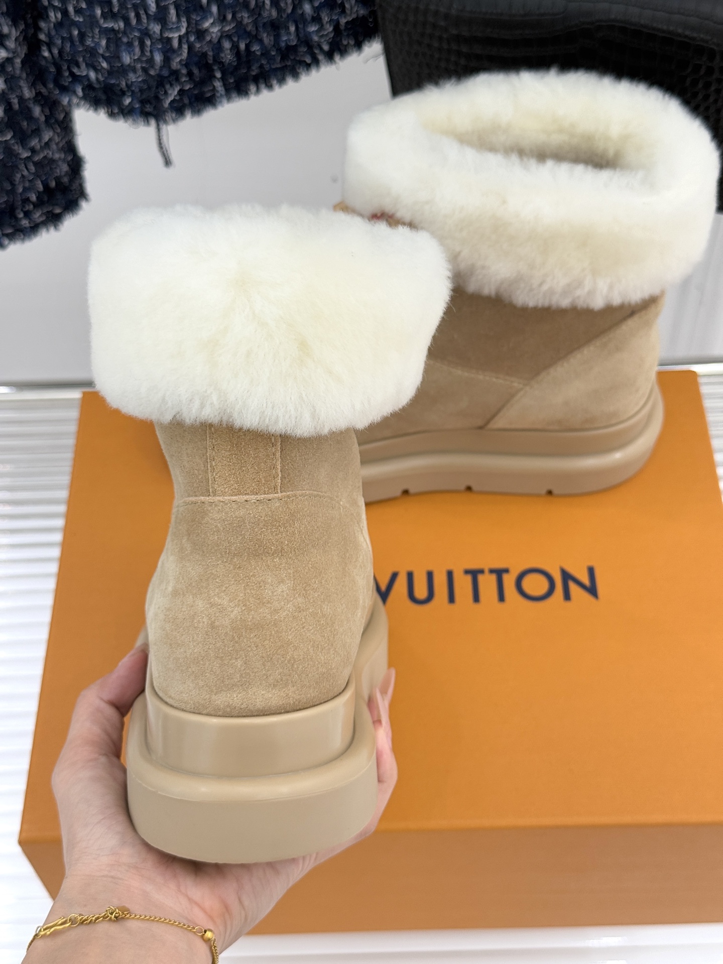 驴家25WF新品压花厚底雪地靴答应我一定要每人来一双好嘛日常OOTD就没有它搭配不了的鞋头压花logo点