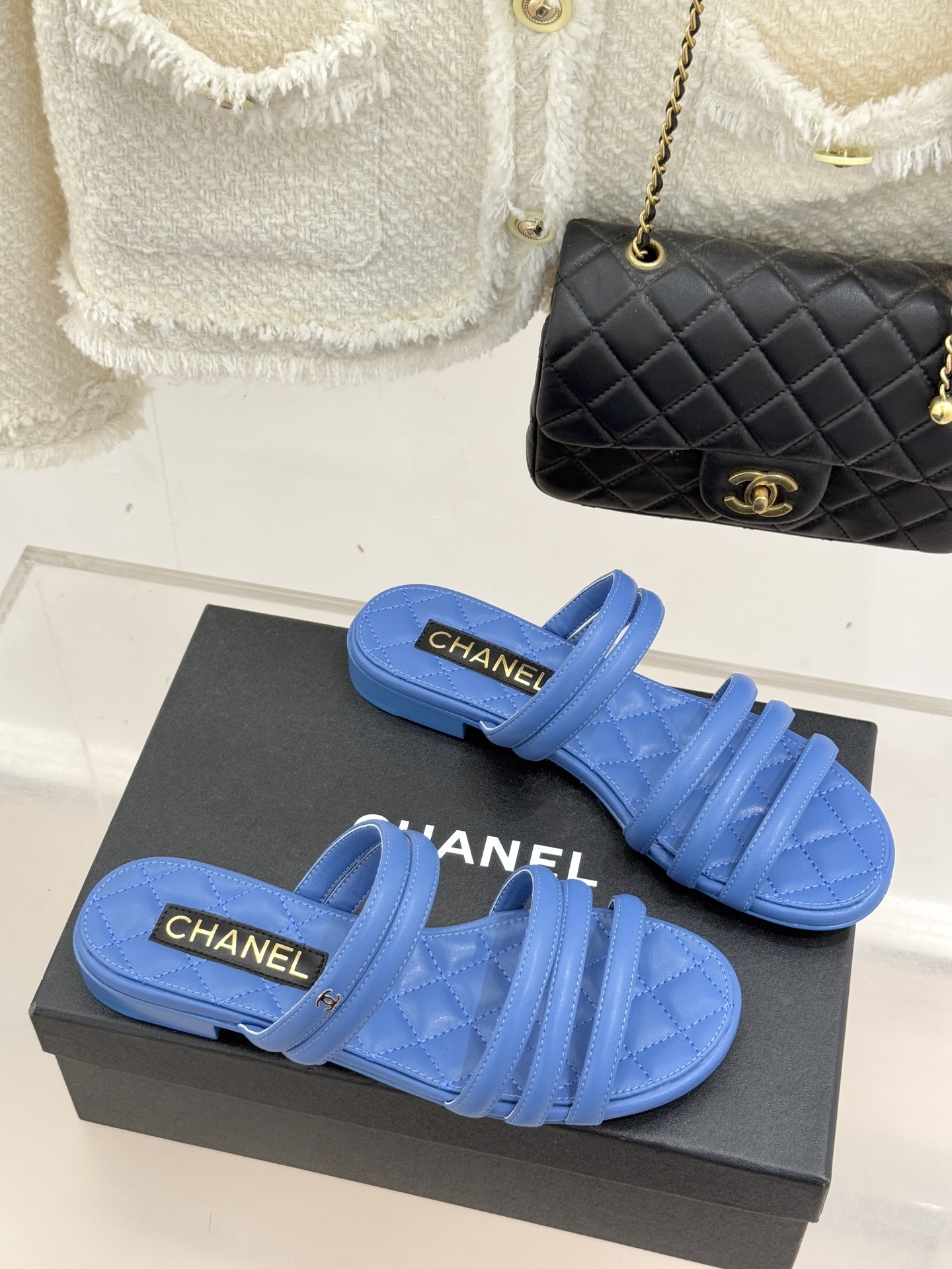 CHANE*｜小香26C早春新品双C细带拖鞋凝萃法式奢雅与早春松弛感以经典标识焕新慵懒格调三种跟高精准适