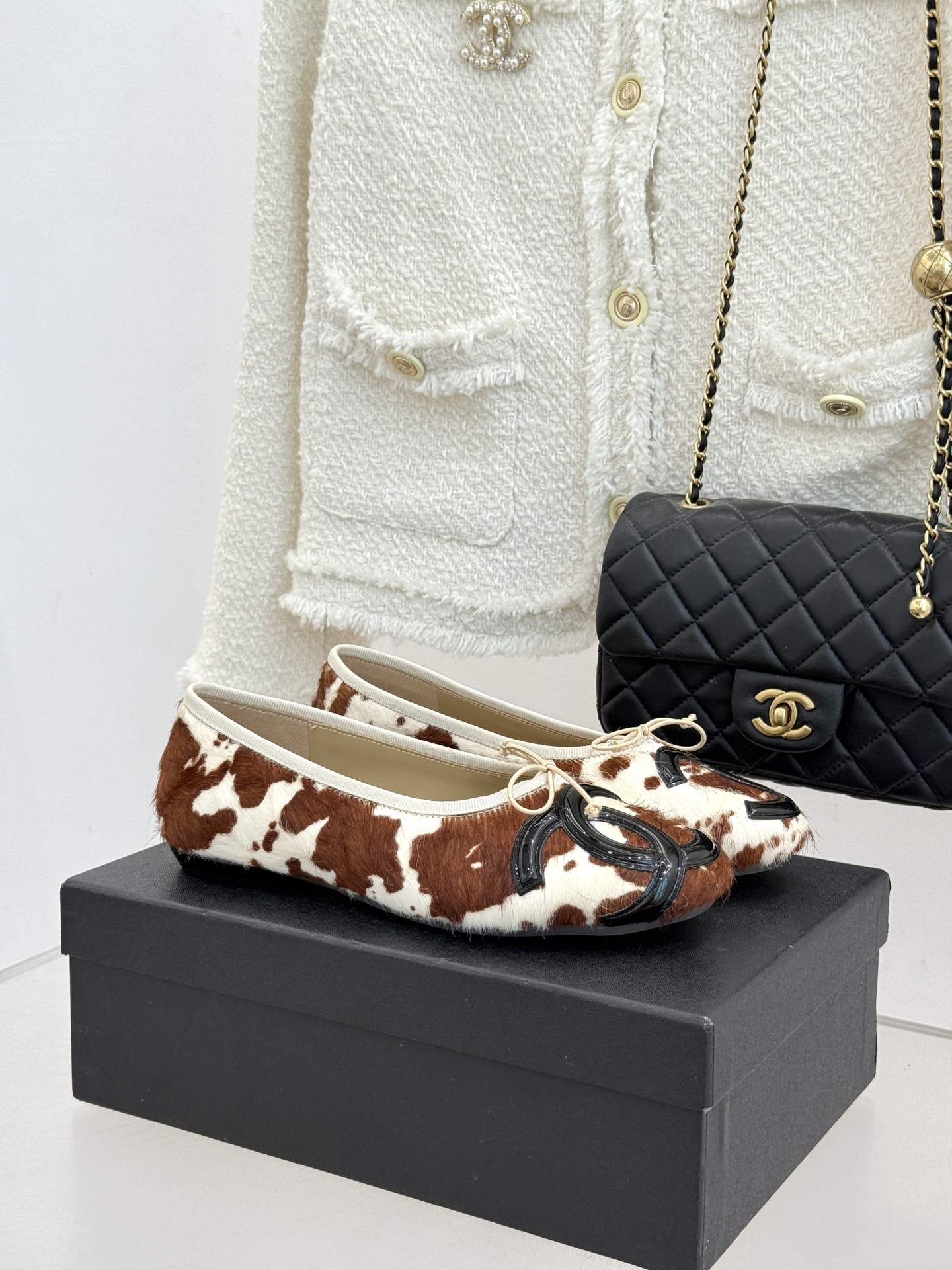 CHANE*｜小香经典中古大双C菱格蝴蝶结豹纹马毛芭蕾舞鞋当菱格纹的密码邂逅芭蕾的灵动这双单鞋便成了穿越