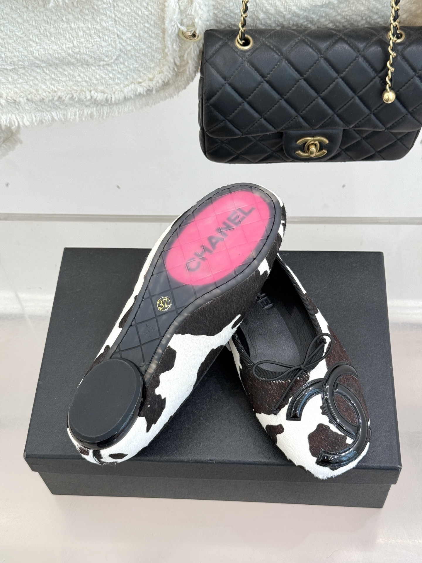 CHANE*｜小香经典中古大双C菱格蝴蝶结豹纹马毛芭蕾舞鞋当菱格纹的密码邂逅芭蕾的灵动这双单鞋便成了穿越