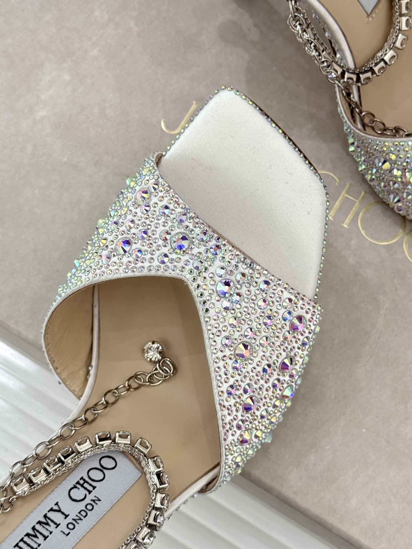 Jimmy Choo/吉米周经典钻石链条方头水晶鱼嘴高跟凉鞋超绝的水晶鞋 美到移不开视线鞋型做的非常秀气