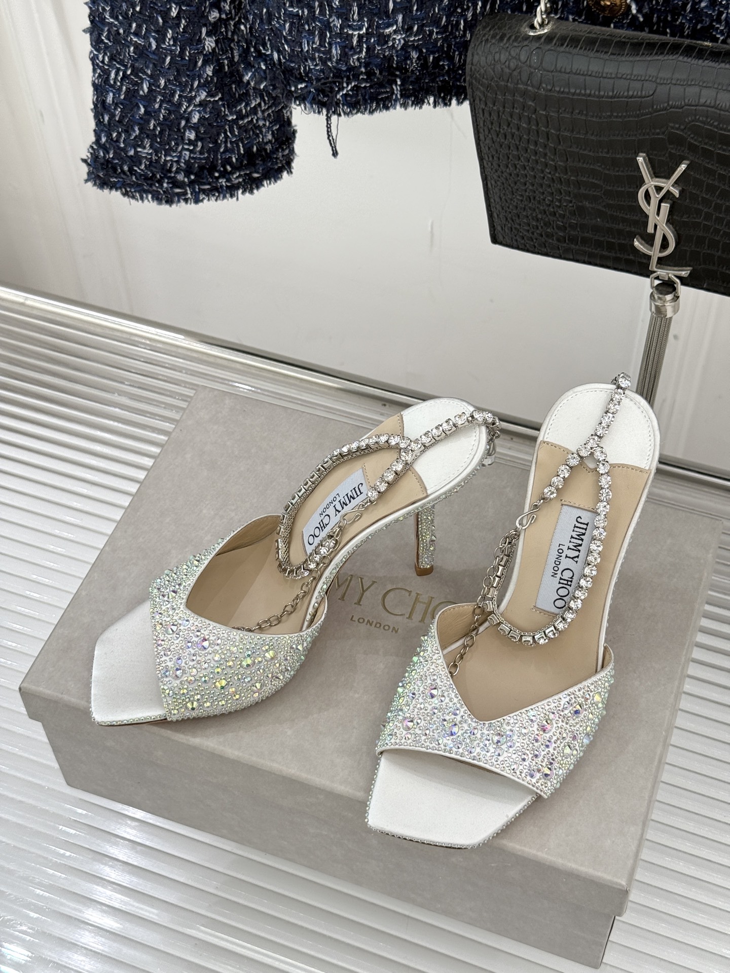 Jimmy Choo/吉米周经典钻石链条方头水晶鱼嘴高跟凉鞋超绝的水晶鞋 美到移不开视线鞋型做的非常秀气