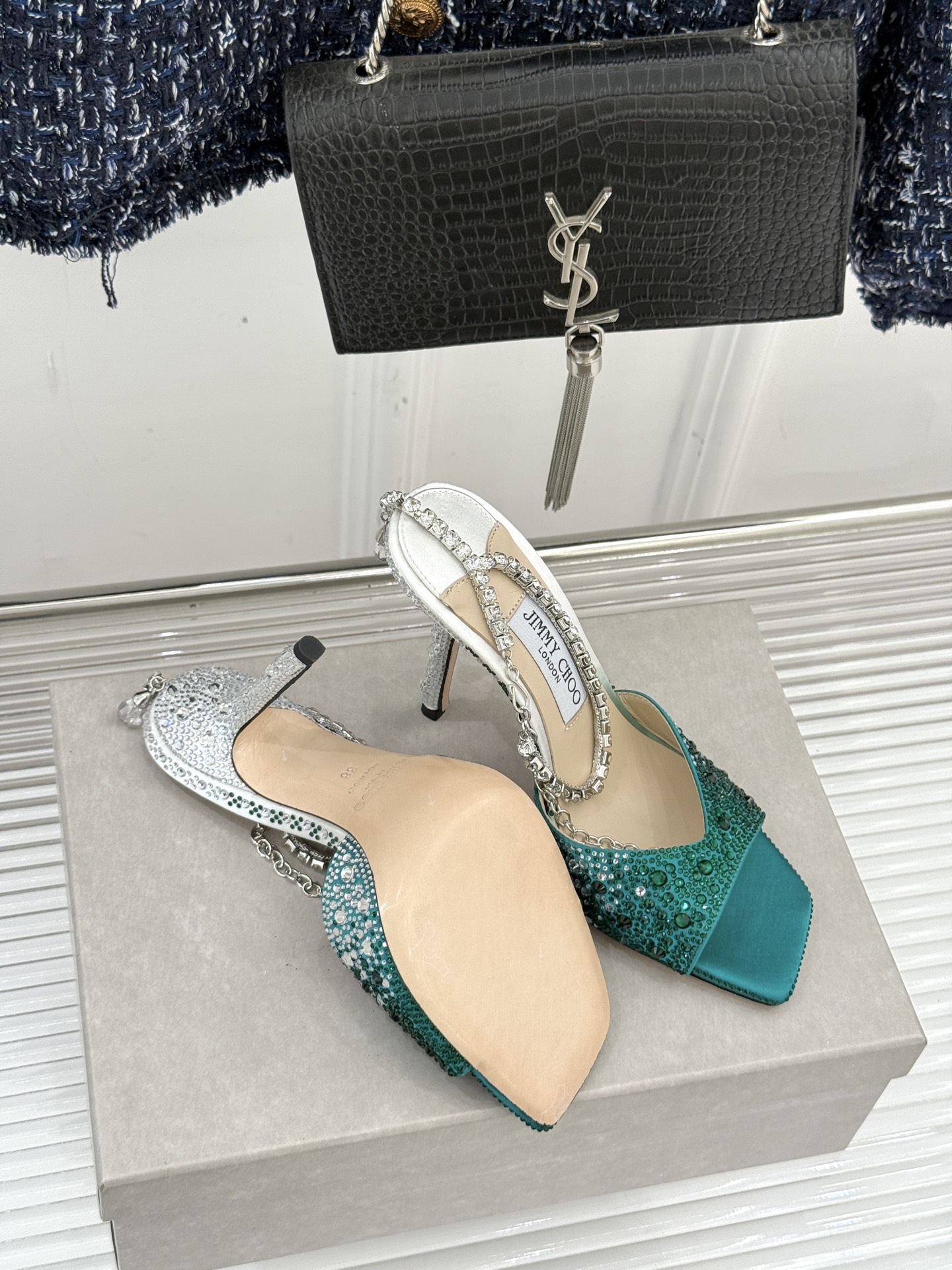 Jimmy Choo/吉米周经典钻石链条方头水晶鱼嘴高跟凉鞋超绝的水晶鞋 美到移不开视线鞋型做的非常秀气