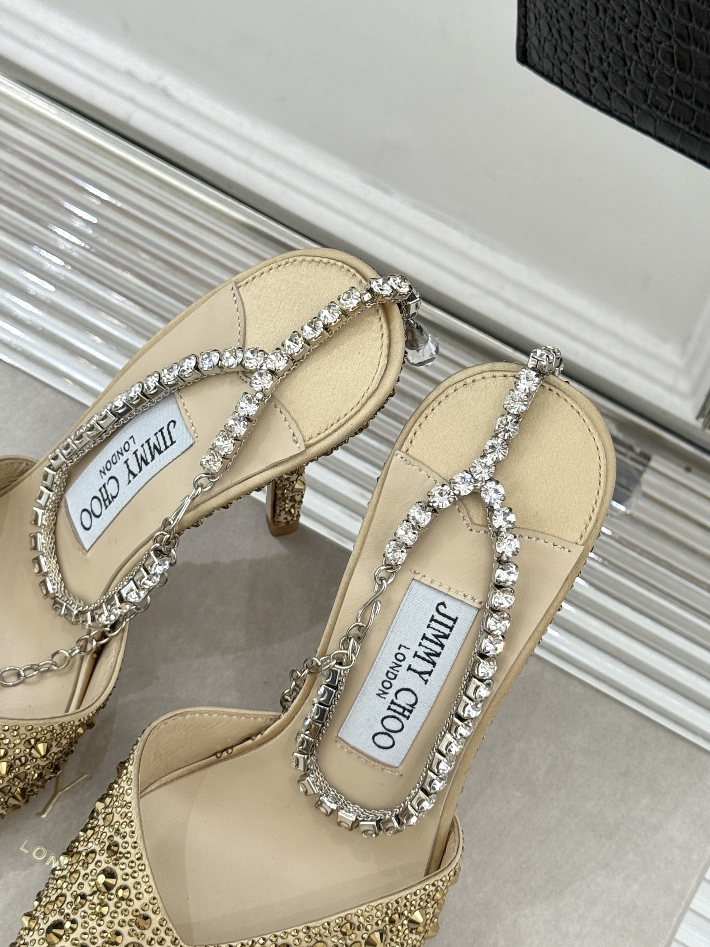 Jimmy Choo/吉米周经典钻石链条方头水晶鱼嘴高跟凉鞋超绝的水晶鞋 美到移不开视线鞋型做的非常秀气