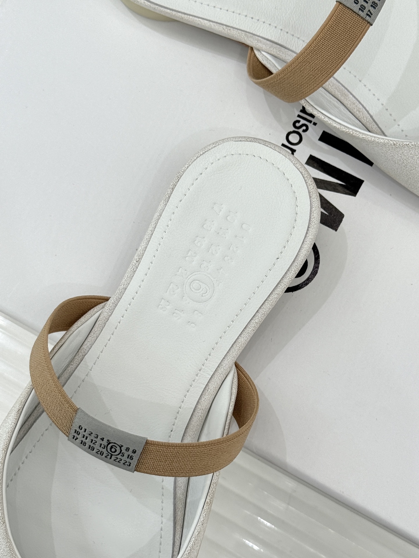 MaisonMargiela｜MM6马吉拉方头蝴蝶结凉拖芭蕾舞鞋当先锋解构主义邂逅夏日慵懒这双鞋为日常注