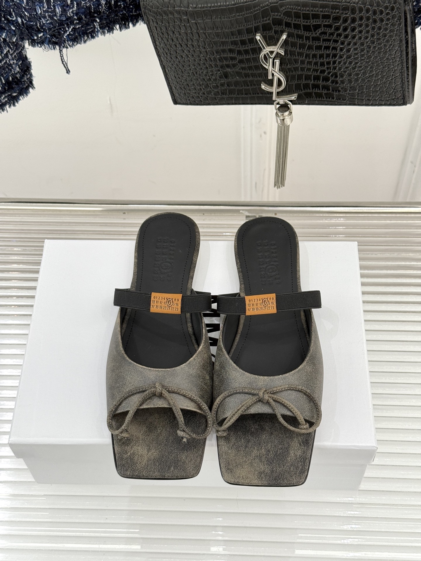 MaisonMargiela｜MM6马吉拉方头蝴蝶结凉拖芭蕾舞鞋当先锋解构主义邂逅夏日慵懒这双鞋为日常注