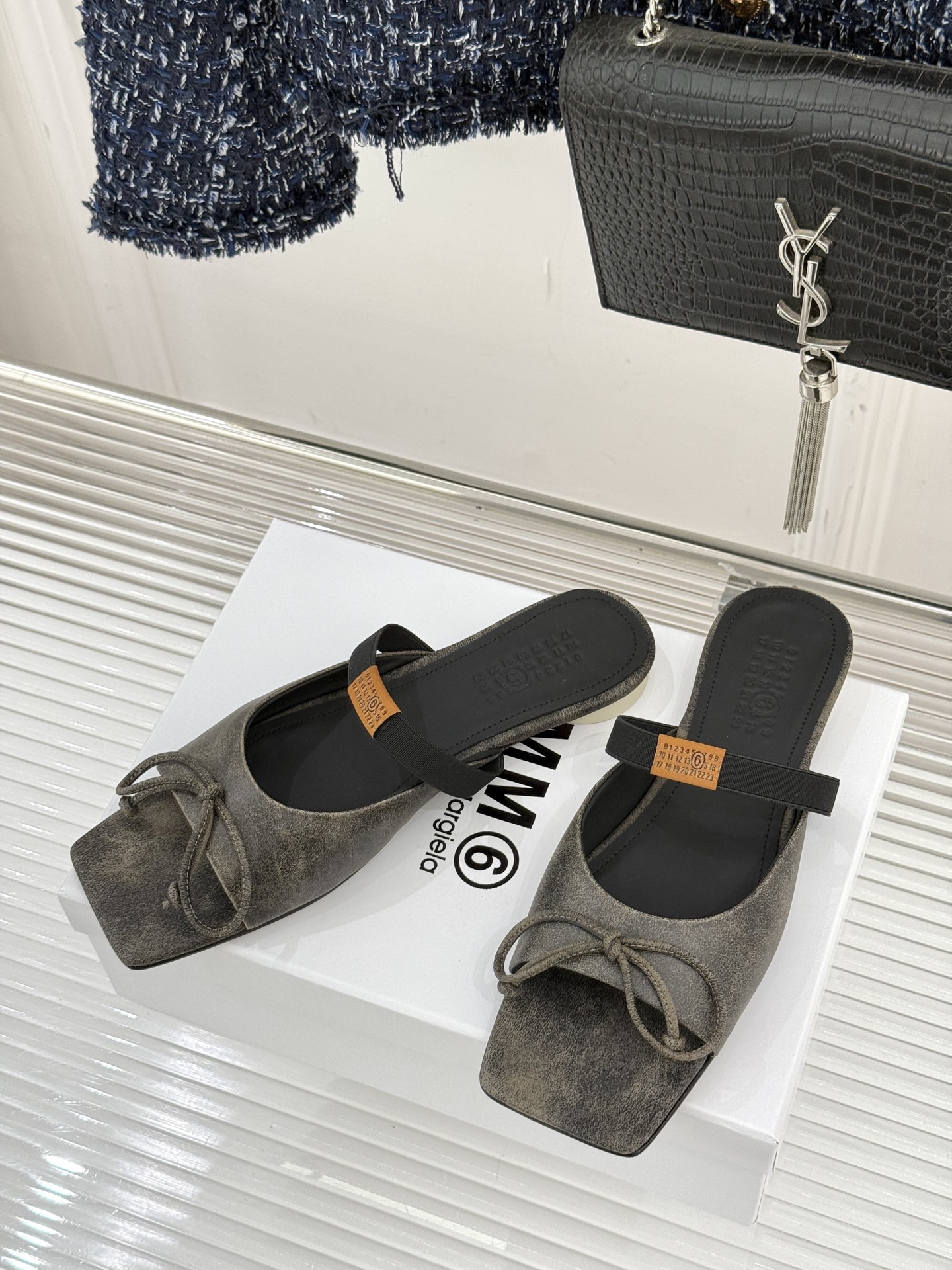 MaisonMargiela｜MM6马吉拉方头蝴蝶结凉拖芭蕾舞鞋当先锋解构主义邂逅夏日慵懒这双鞋为日常注