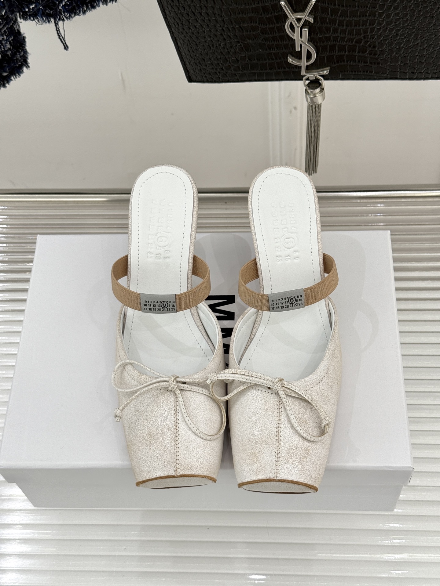 MaisonMargiela｜MM6马吉拉方头蝴蝶结凉拖芭蕾舞鞋当先锋解构主义邂逅夏日慵懒这双鞋为日常注