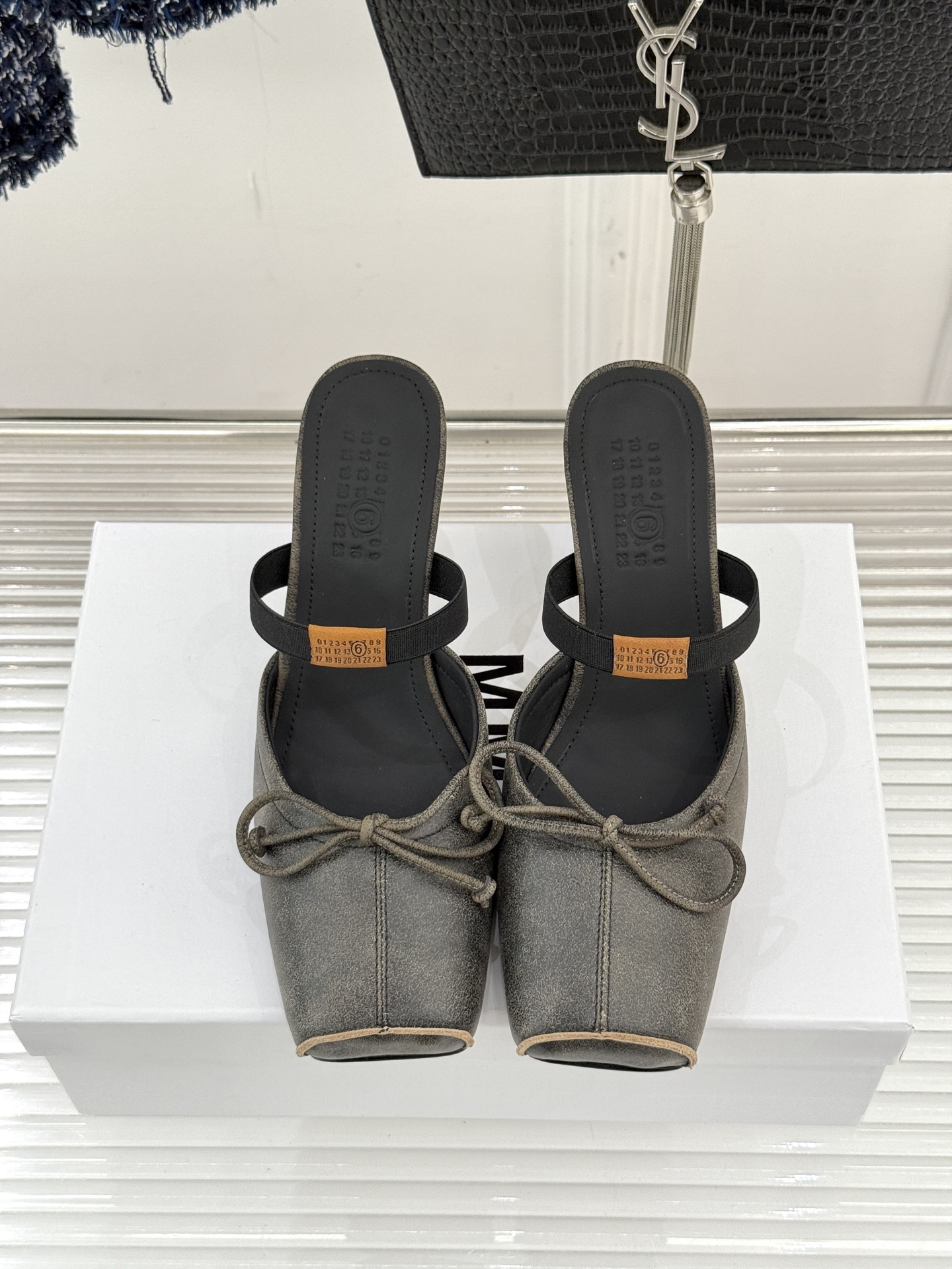 MaisonMargiela｜MM6马吉拉方头蝴蝶结凉拖芭蕾舞鞋当先锋解构主义邂逅夏日慵懒这双鞋为日常注