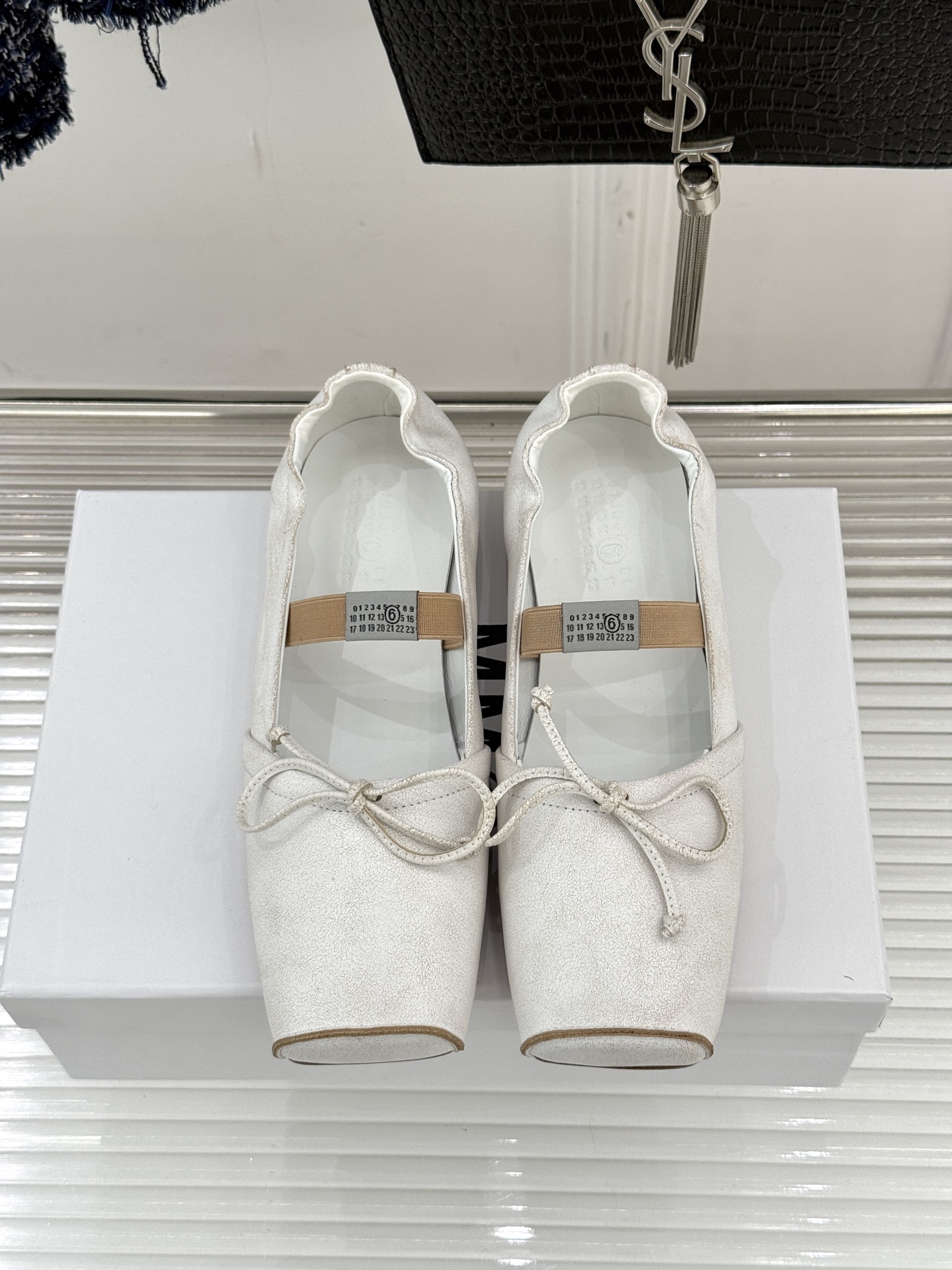 MaisonMargiela｜MM6马吉拉方头蝴蝶结凉拖芭蕾舞鞋当先锋解构主义邂逅夏日慵懒这双鞋为日常注