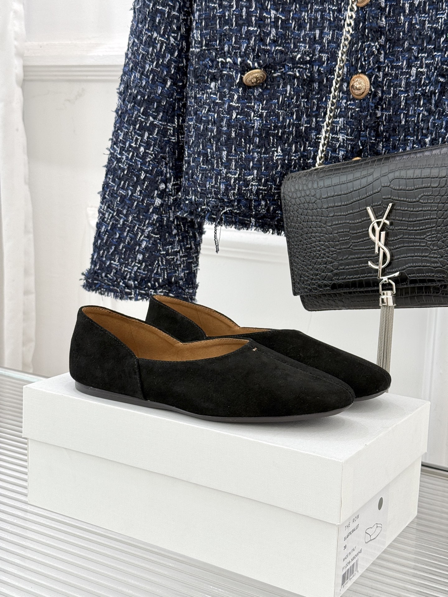 The Row25WF新品复古老钱风平底奶奶鞋单鞋The Row是老钱风的高阶时尚的终极表达。将品牌标志