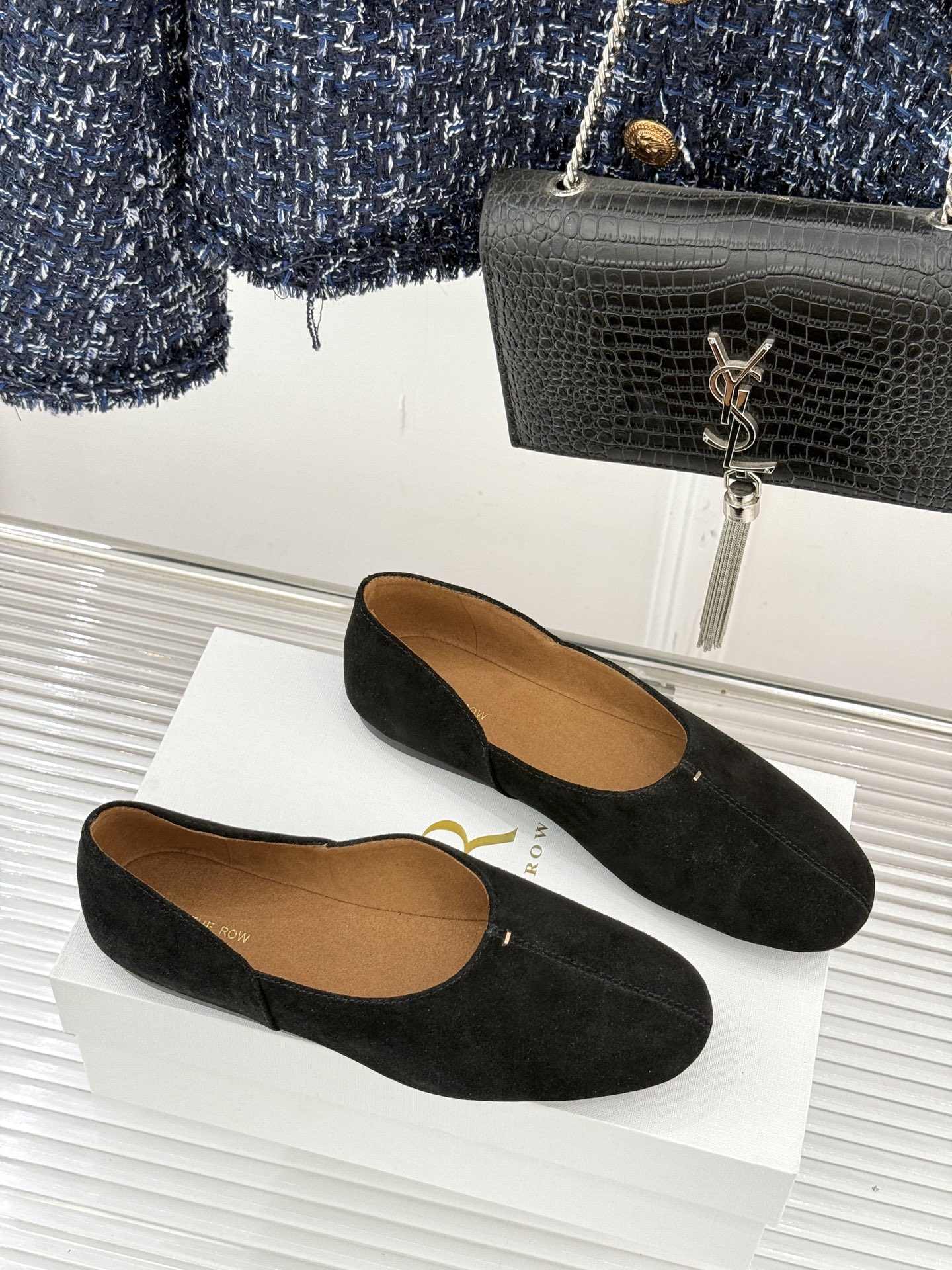 The Row25WF新品复古老钱风平底奶奶鞋单鞋The Row是老钱风的高阶时尚的终极表达。将品牌标志