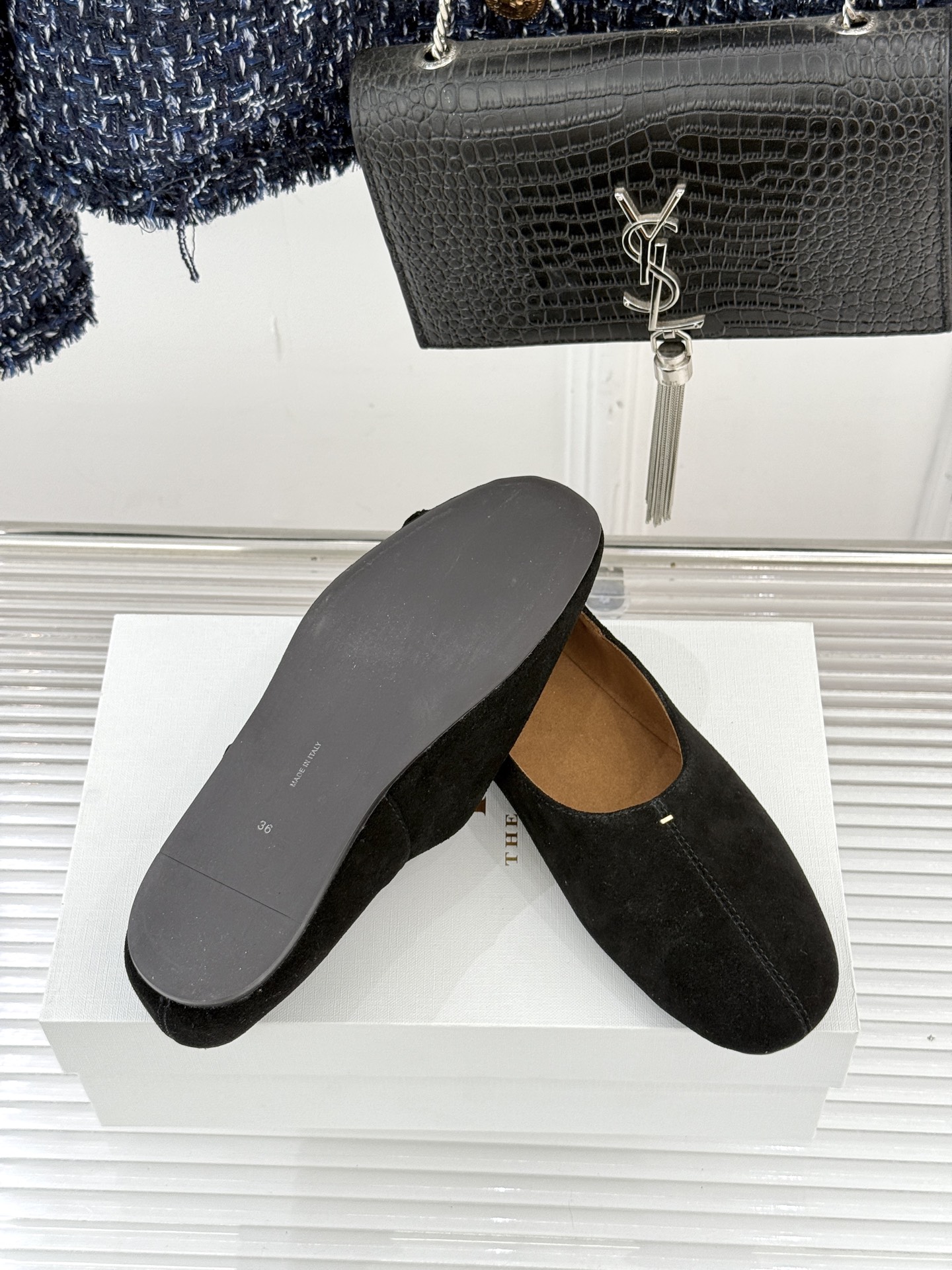 The Row25WF新品复古老钱风平底奶奶鞋单鞋The Row是老钱风的高阶时尚的终极表达。将品牌标志