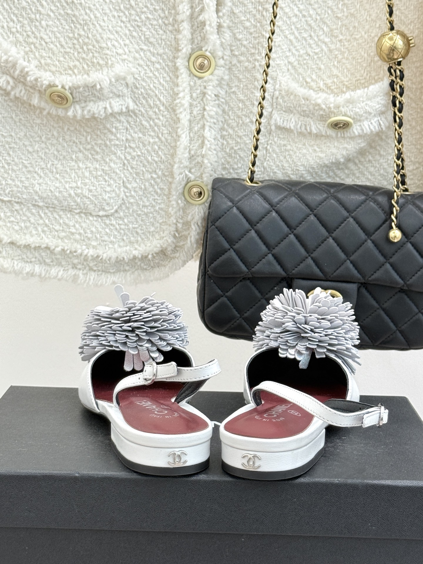 （⚠️我家花朵是真皮）CHANE*｜小香26X圣诞限定系列金银双生花朵凉鞋单鞋当圣诞的铃音撞碎冬日月光这