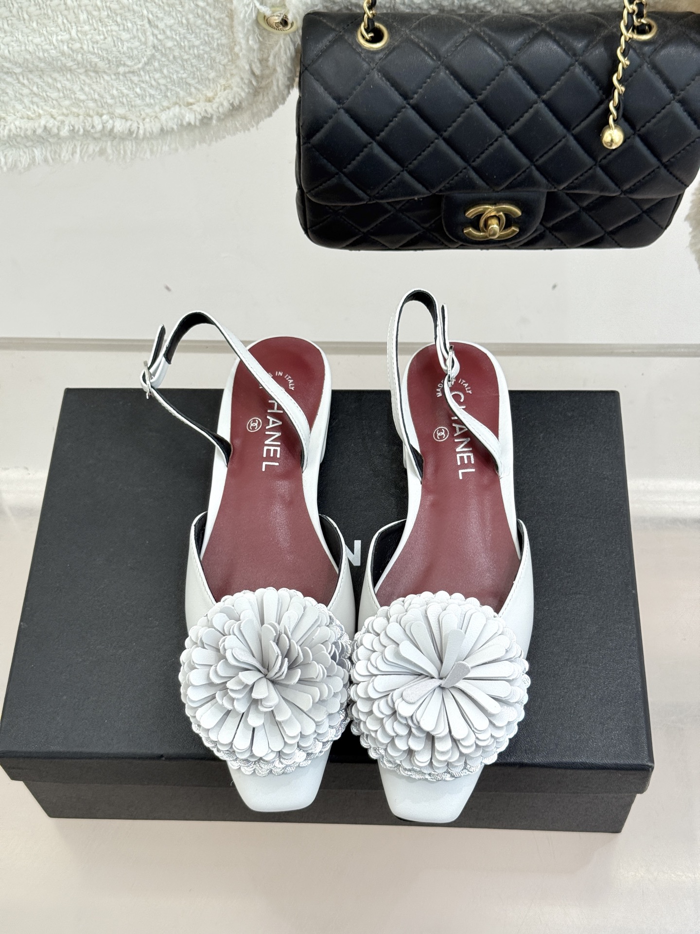 （⚠️我家花朵是真皮）CHANE*｜小香26X圣诞限定系列金银双生花朵凉鞋单鞋当圣诞的铃音撞碎冬日月光这