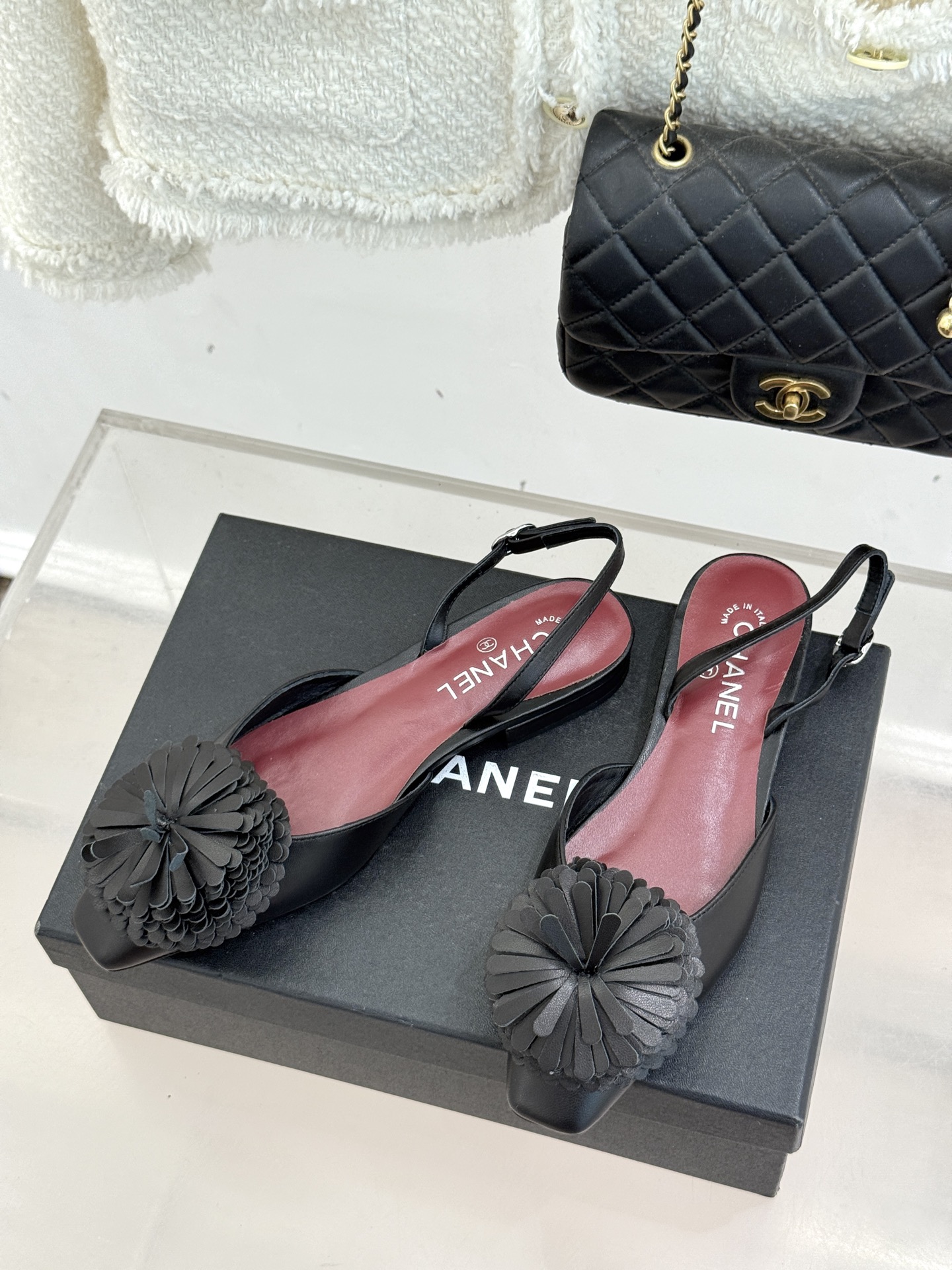 （⚠️我家花朵是真皮）CHANE*｜小香26X圣诞限定系列金银双生花朵凉鞋单鞋当圣诞的铃音撞碎冬日月光这