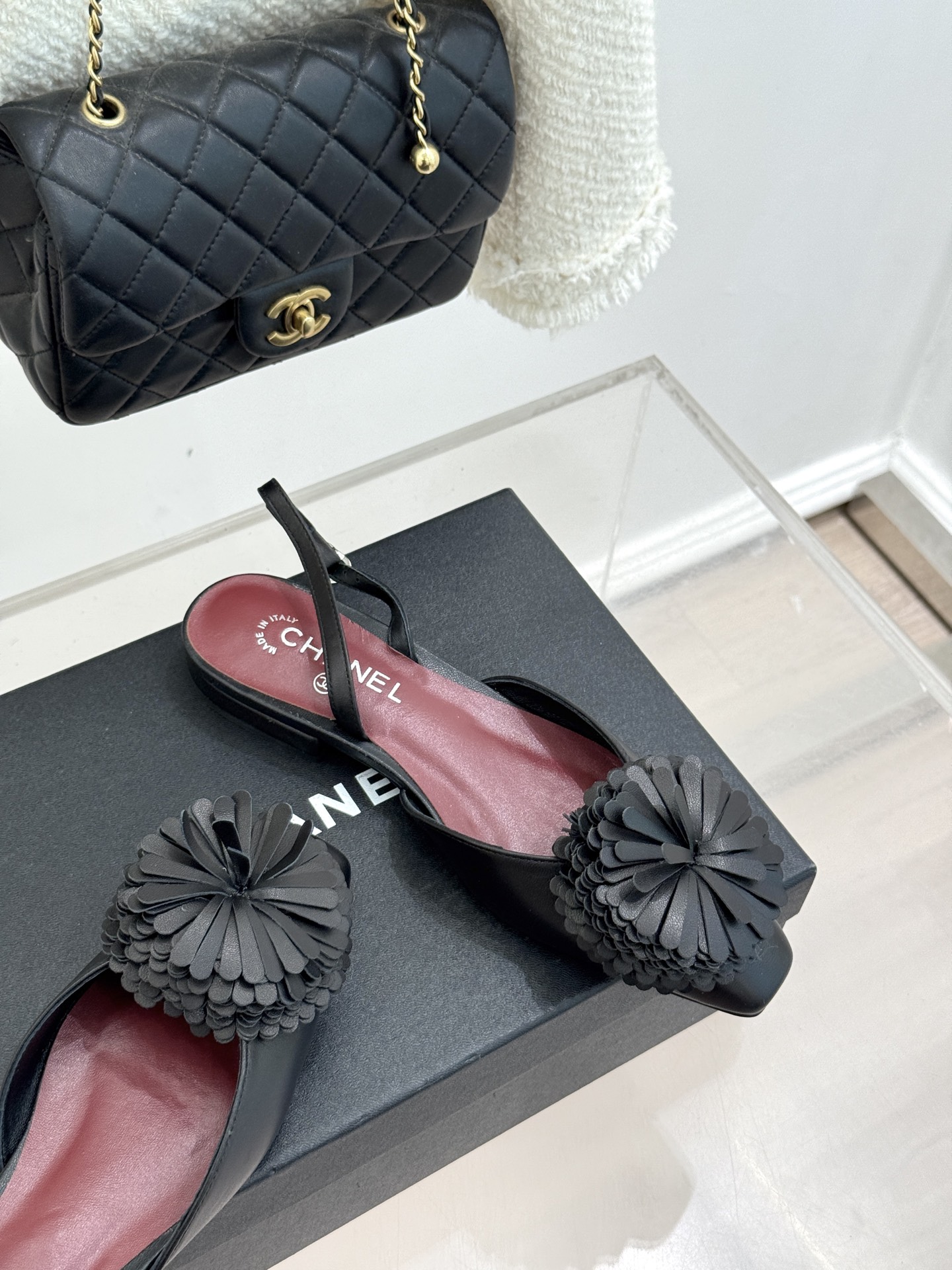 （⚠️我家花朵是真皮）CHANE*｜小香26X圣诞限定系列金银双生花朵凉鞋单鞋当圣诞的铃音撞碎冬日月光这