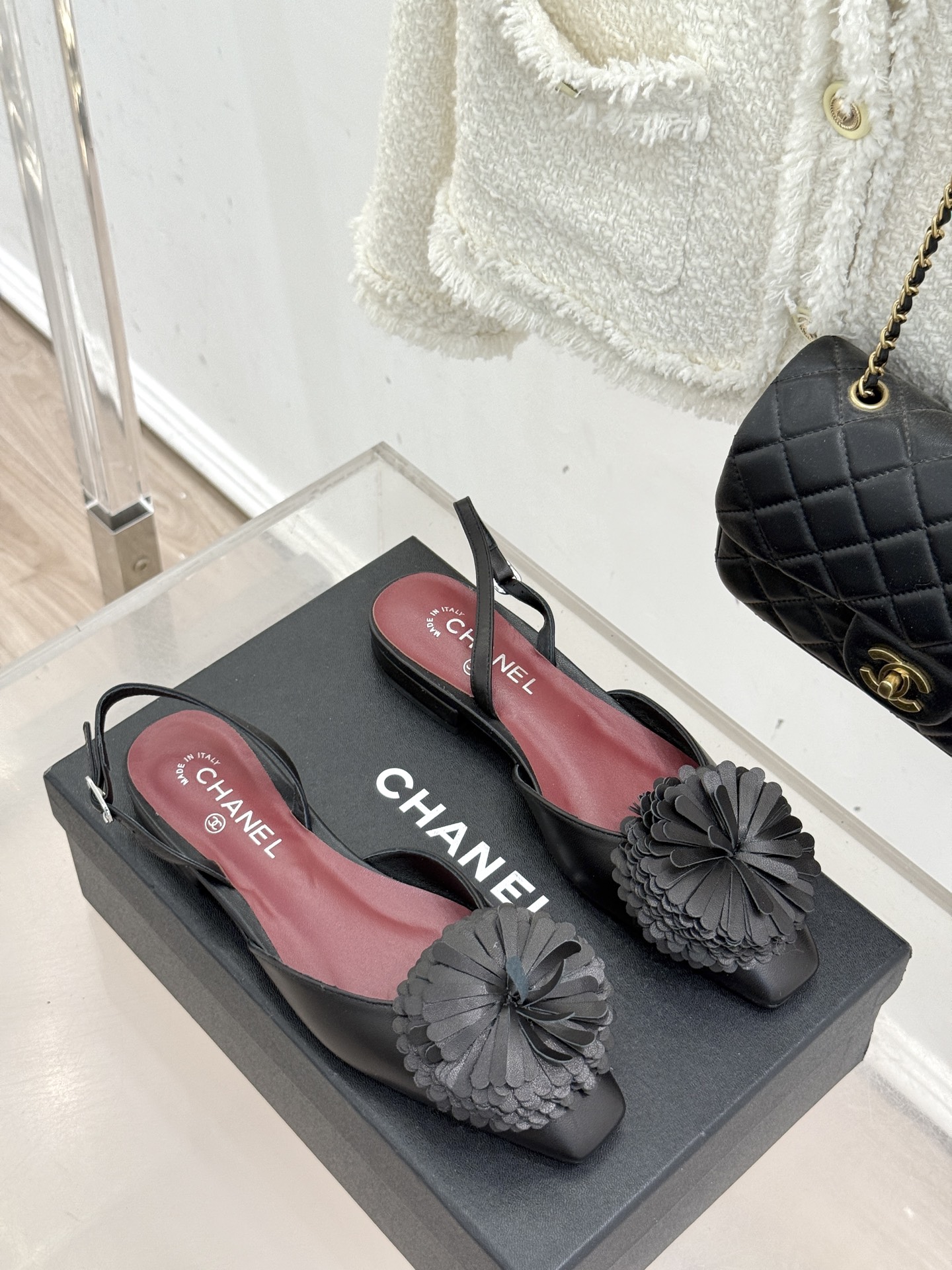 （⚠️我家花朵是真皮）CHANE*｜小香26X圣诞限定系列金银双生花朵凉鞋单鞋当圣诞的铃音撞碎冬日月光这