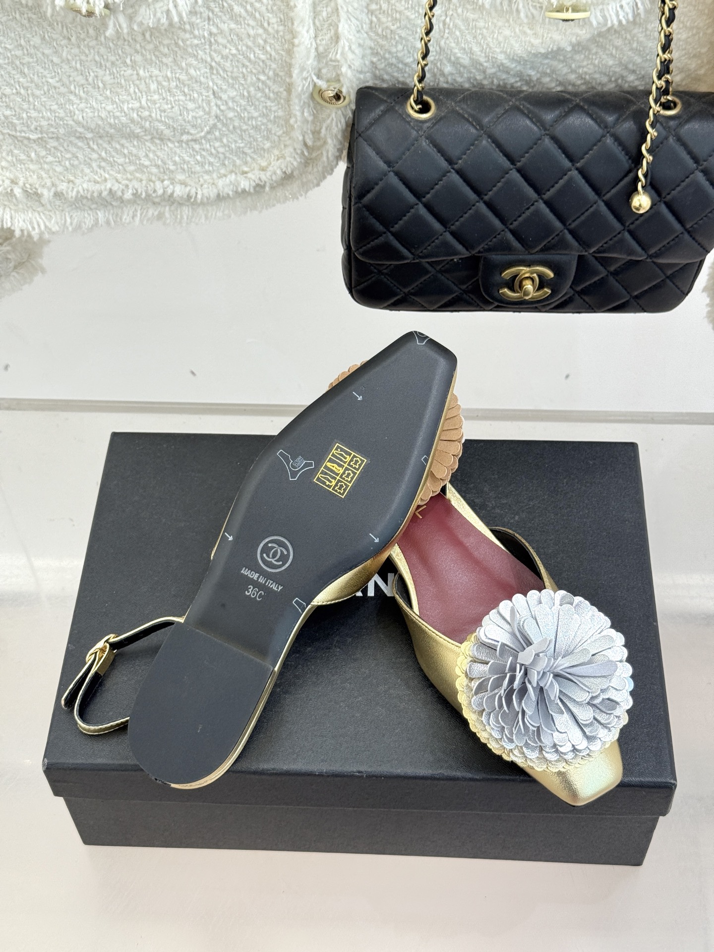 （⚠️我家花朵是真皮）CHANE*｜小香26X圣诞限定系列金银双生花朵凉鞋单鞋当圣诞的铃音撞碎冬日月光这