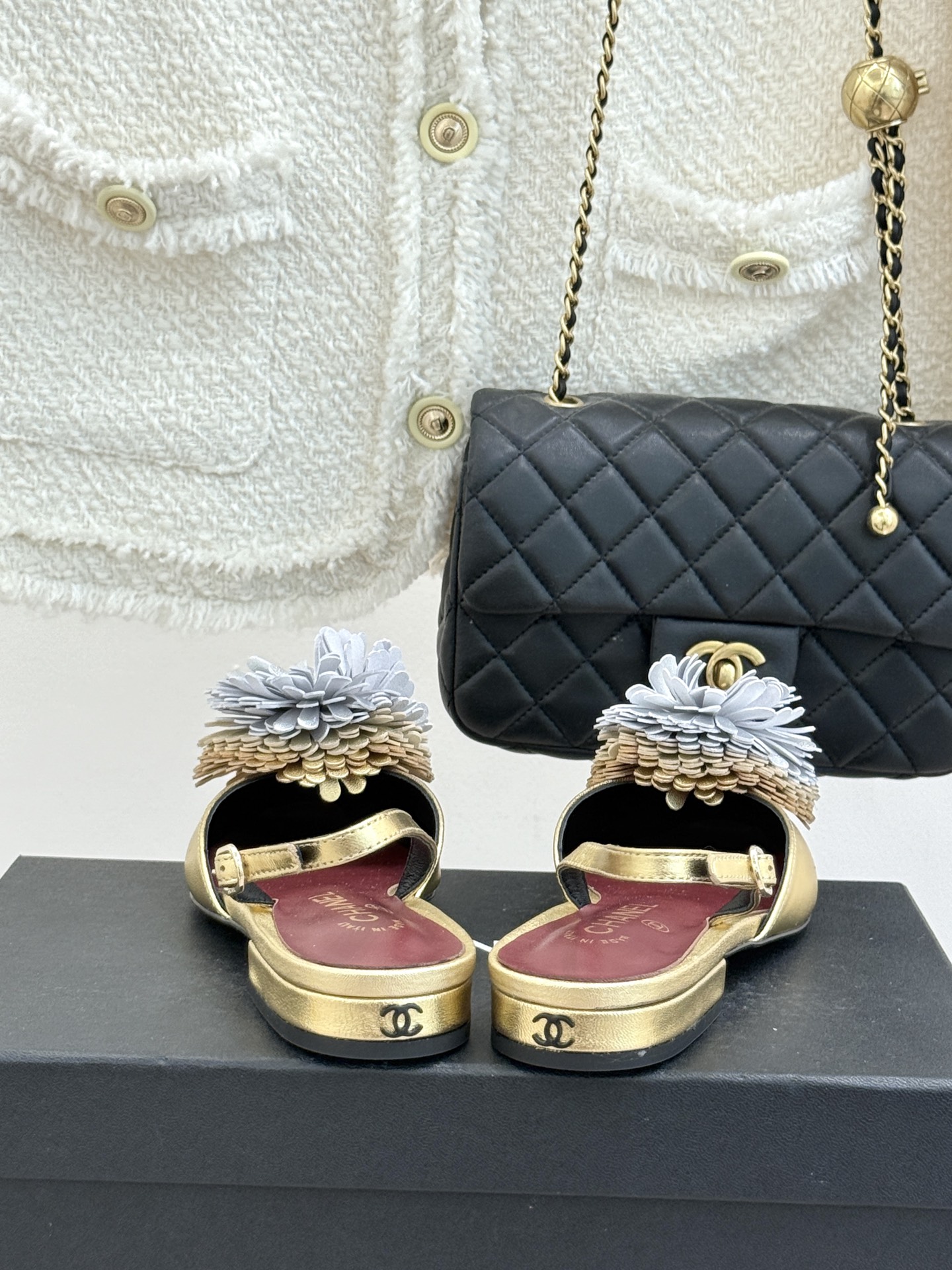 （⚠️我家花朵是真皮）CHANE*｜小香26X圣诞限定系列金银双生花朵凉鞋单鞋当圣诞的铃音撞碎冬日月光这