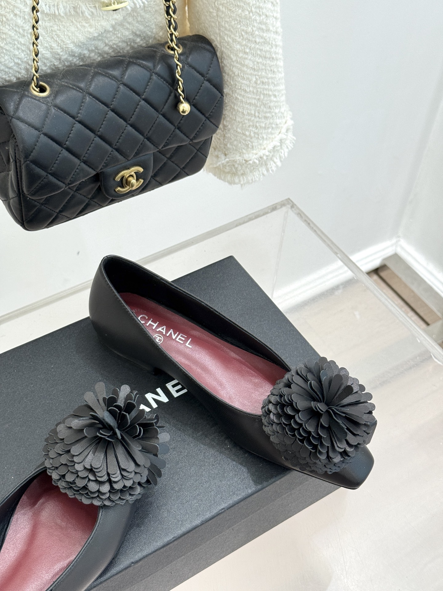 （⚠️我家花朵是真皮）CHANE*｜小香26X圣诞限定系列金银双生花朵凉鞋单鞋当圣诞的铃音撞碎冬日月光这