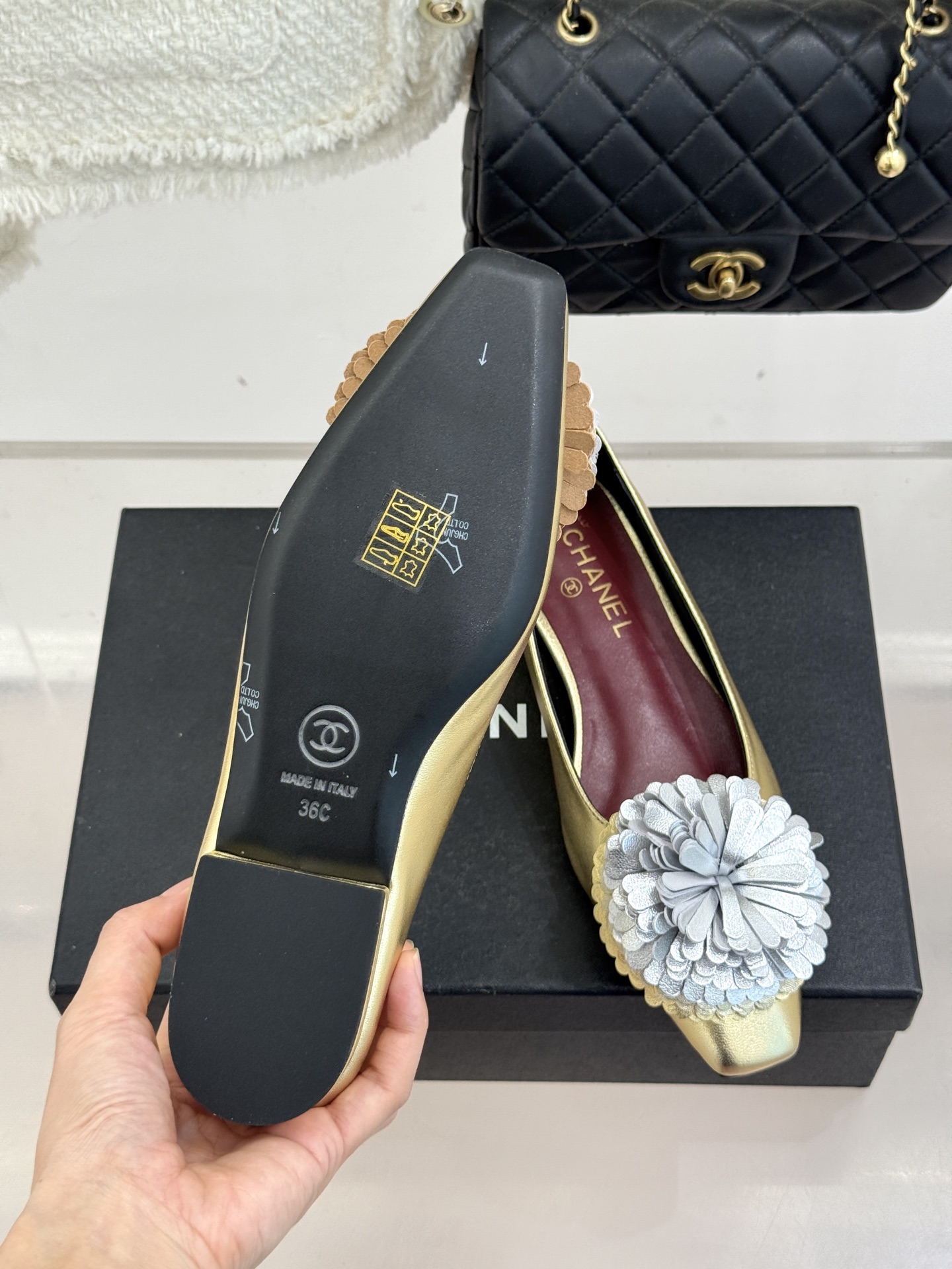 （⚠️我家花朵是真皮）CHANE*｜小香26X圣诞限定系列金银双生花朵凉鞋单鞋当圣诞的铃音撞碎冬日月光这