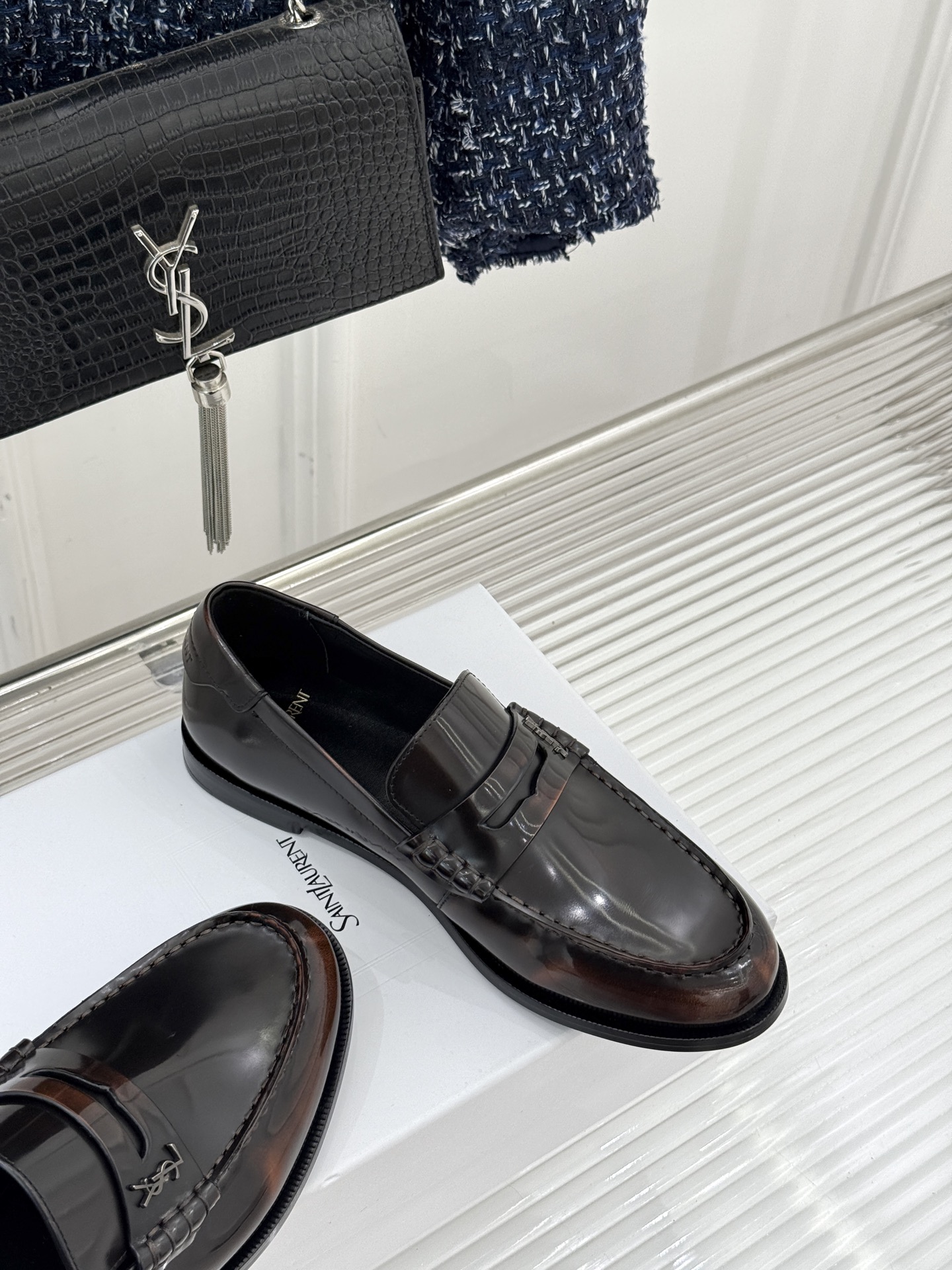 Saint Lauren*圣罗兰26WF新品YSL小logo情侣款乐福鞋标志性的小logo是这双鞋的灵魂