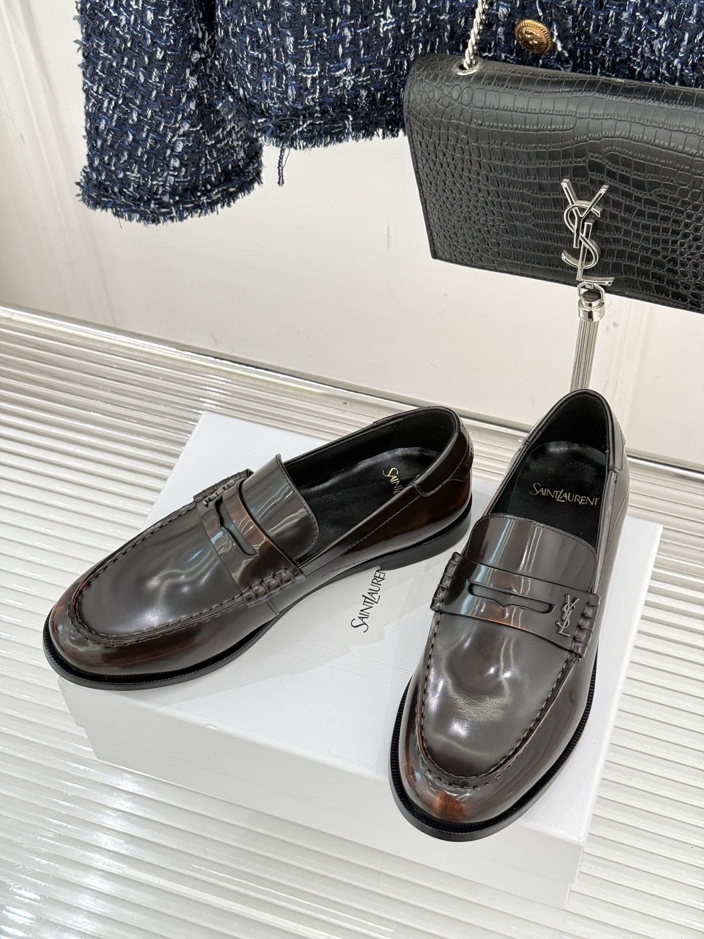 Saint Lauren*圣罗兰26WF新品YSL小logo情侣款乐福鞋标志性的小logo是这双鞋的灵魂