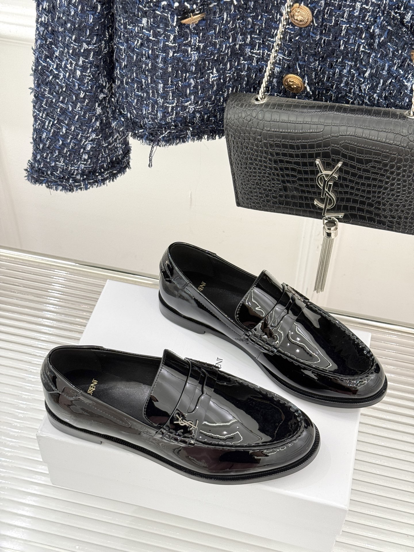 Saint Lauren*圣罗兰26WF新品YSL小logo情侣款乐福鞋标志性的小logo是这双鞋的灵魂