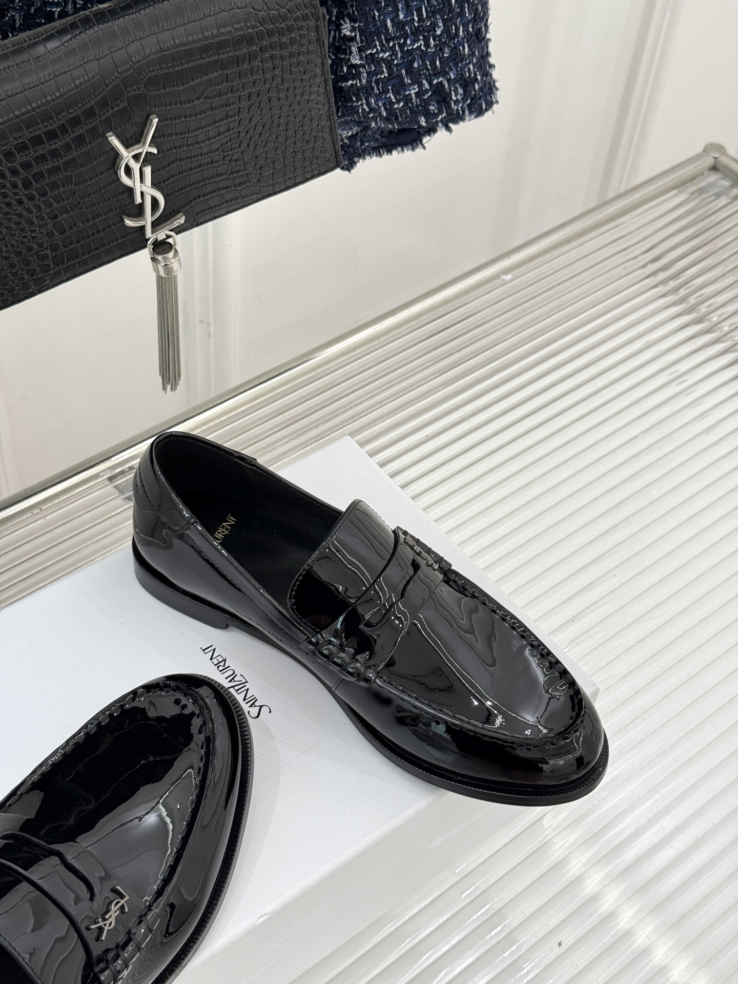 Saint Lauren*圣罗兰26WF新品YSL小logo情侣款乐福鞋标志性的小logo是这双鞋的灵魂