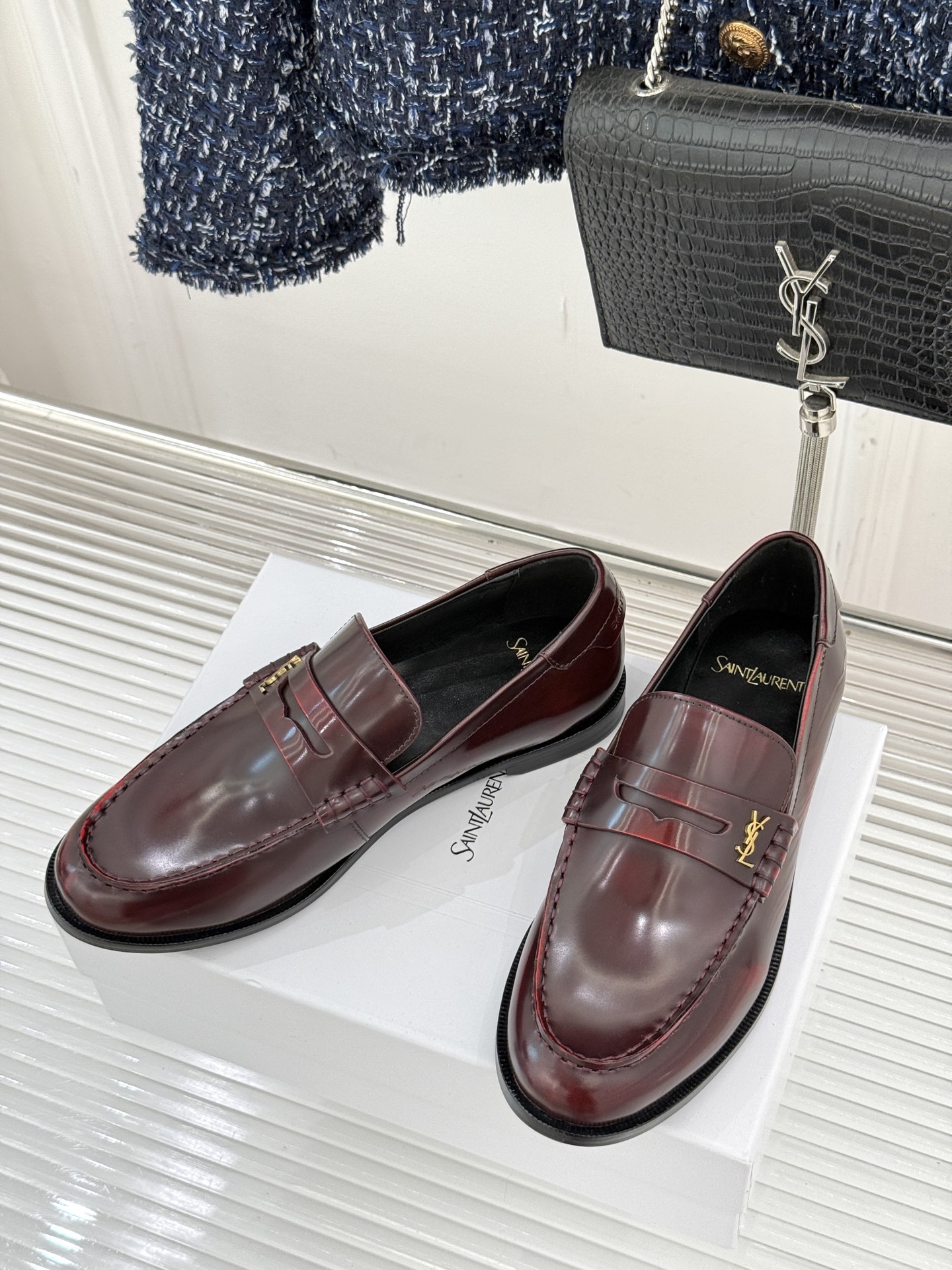 Saint Lauren*圣罗兰26WF新品YSL小logo情侣款乐福鞋标志性的小logo是这双鞋的灵魂