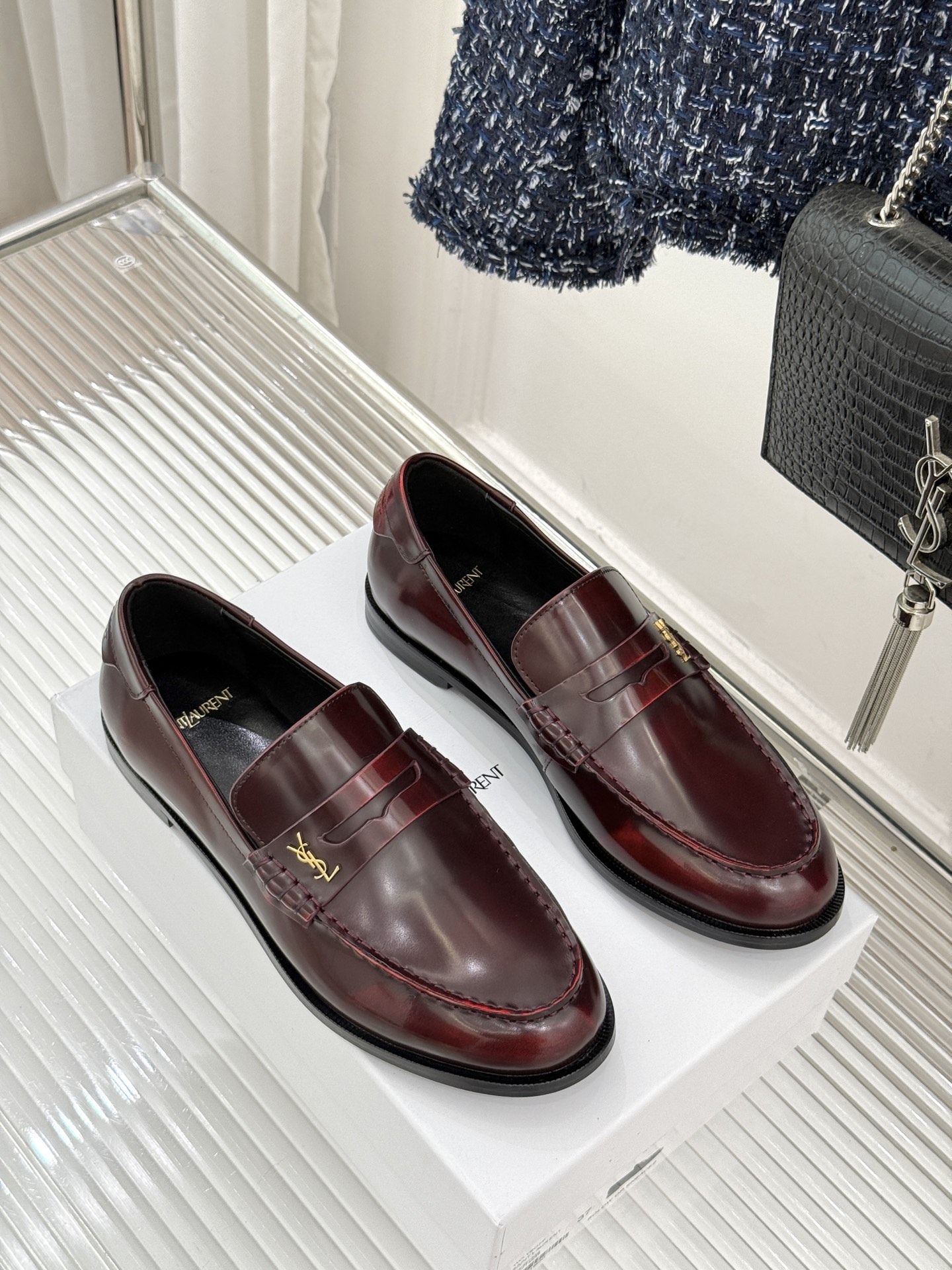 Saint Lauren*圣罗兰26WF新品YSL小logo情侣款乐福鞋标志性的小logo是这双鞋的灵魂