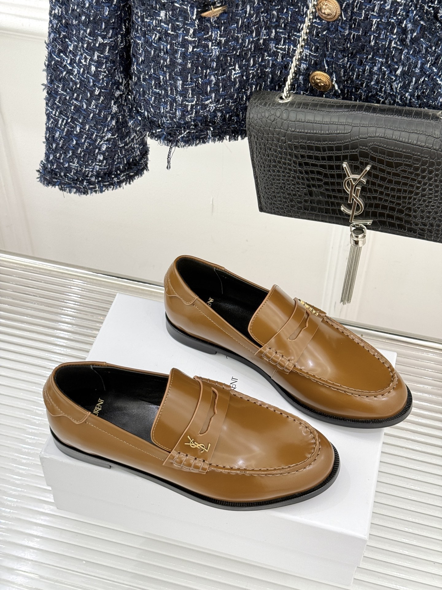 Saint Lauren*圣罗兰26WF新品YSL小logo情侣款乐福鞋标志性的小logo是这双鞋的灵魂