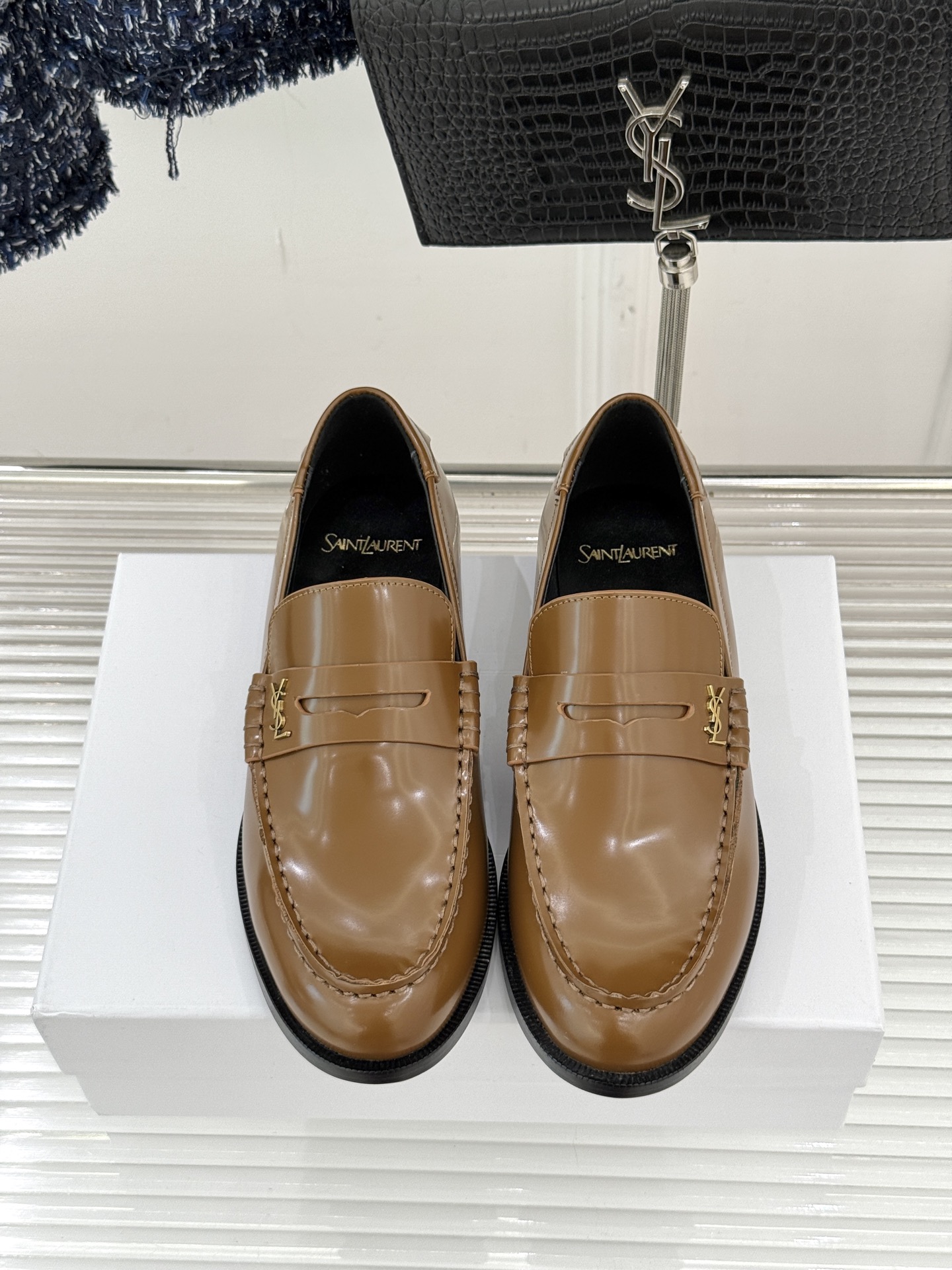 Saint Lauren*圣罗兰26WF新品YSL小logo情侣款乐福鞋标志性的小logo是这双鞋的灵魂