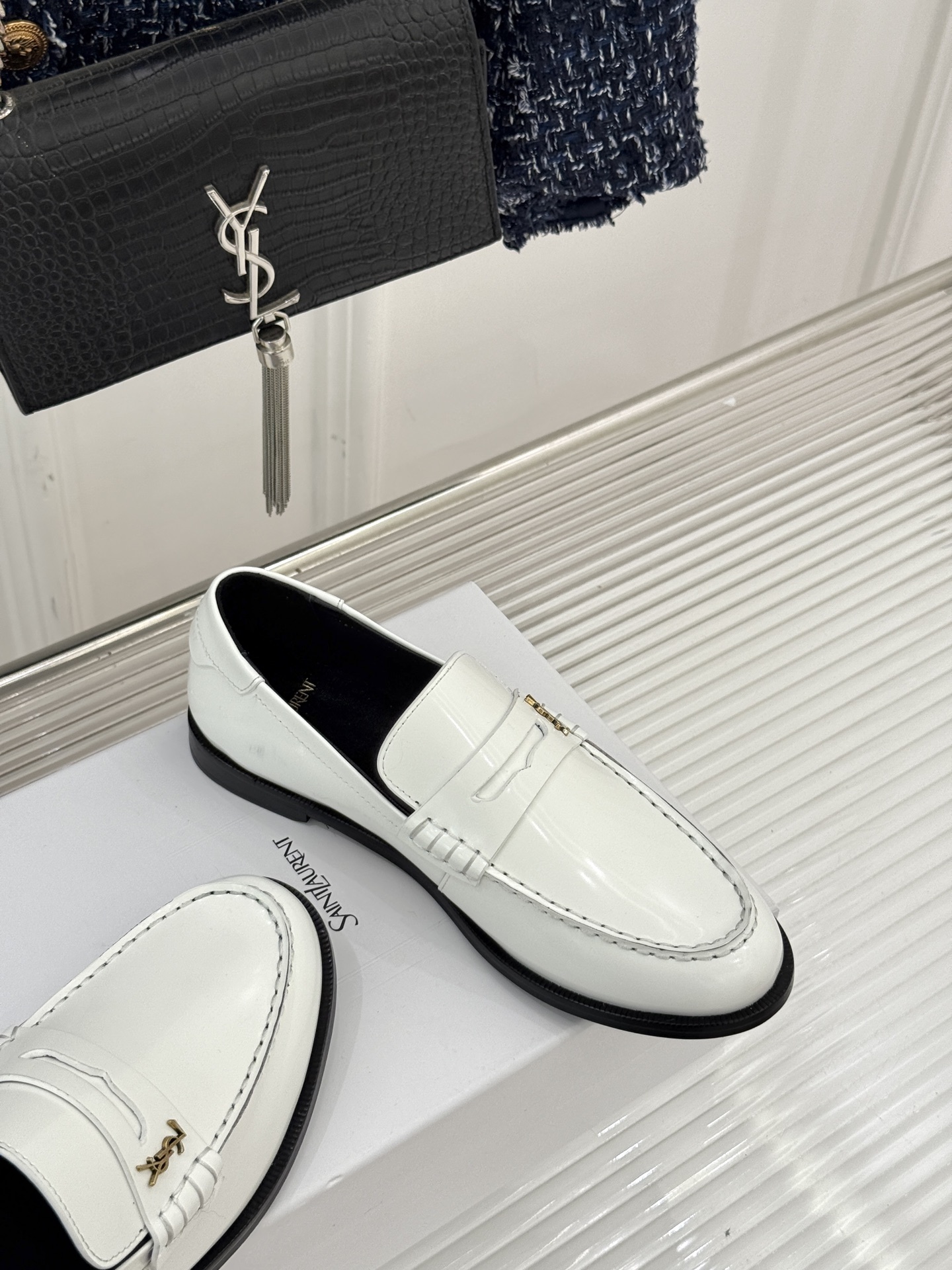 Saint Lauren*圣罗兰26WF新品YSL小logo情侣款乐福鞋标志性的小logo是这双鞋的灵魂