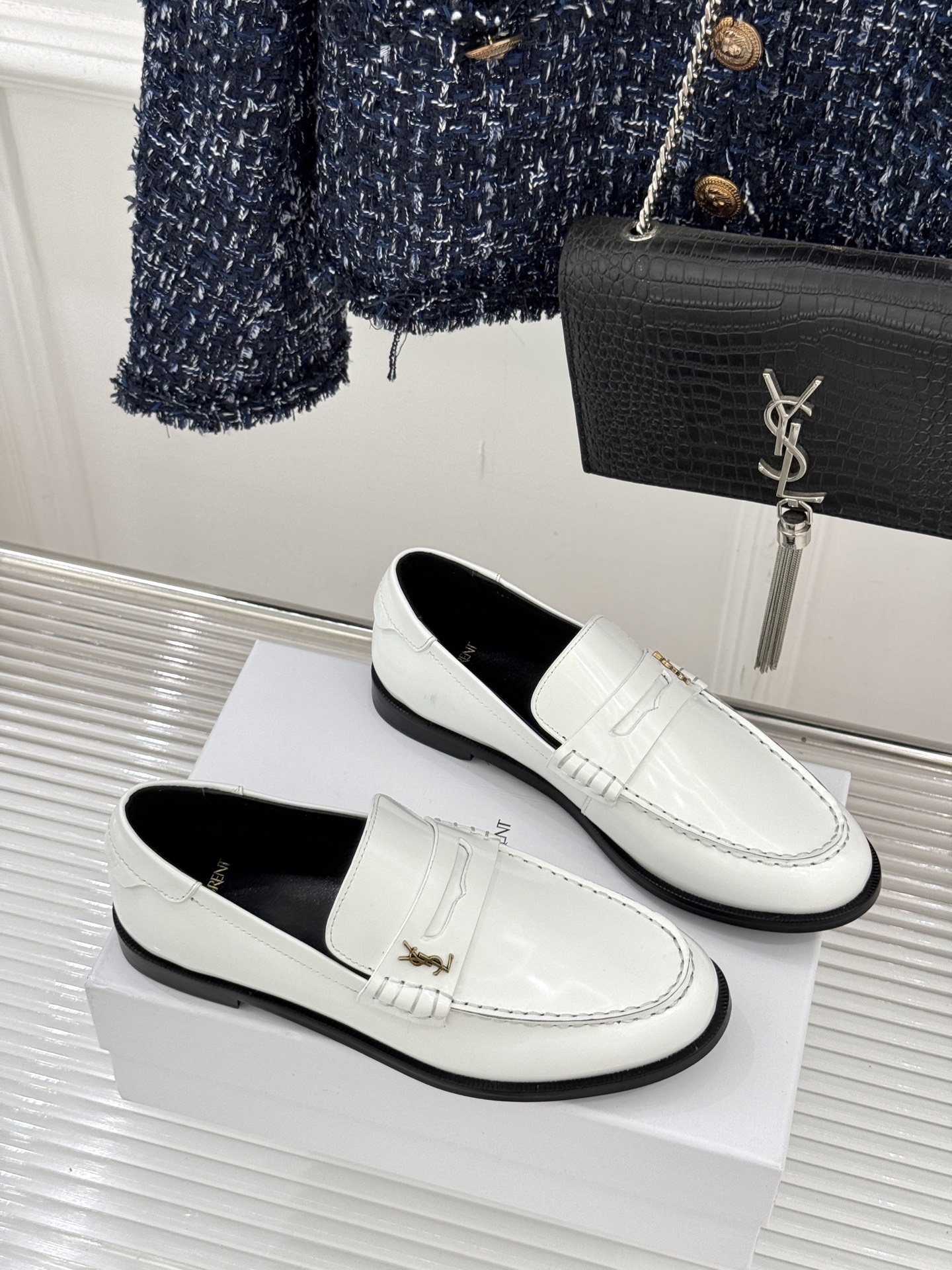 Saint Lauren*圣罗兰26WF新品YSL小logo情侣款乐福鞋标志性的小logo是这双鞋的灵魂