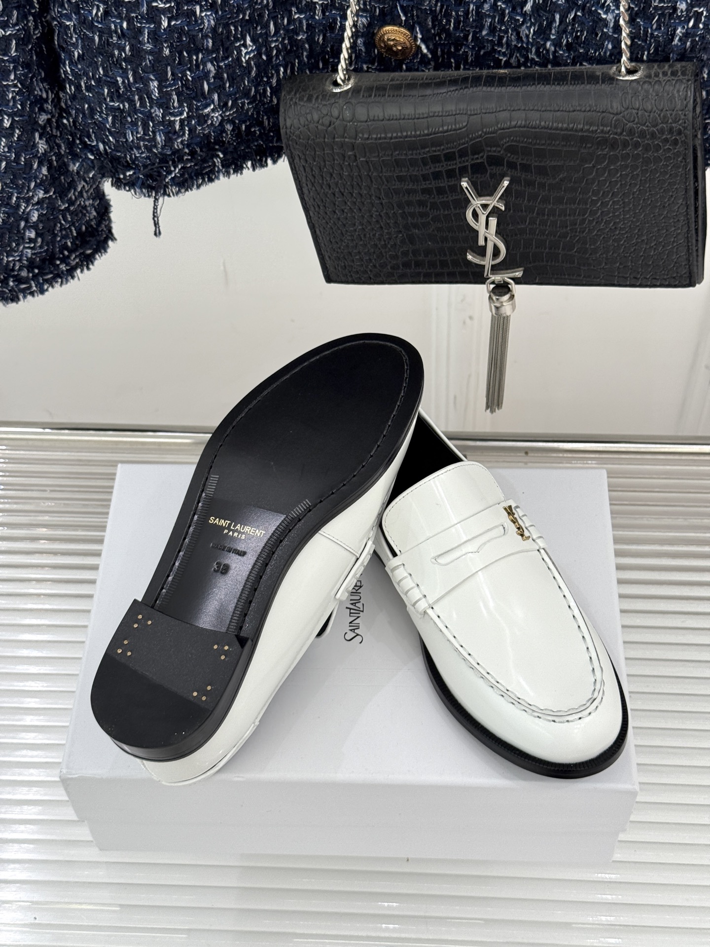 Saint Lauren*圣罗兰26WF新品YSL小logo情侣款乐福鞋标志性的小logo是这双鞋的灵魂