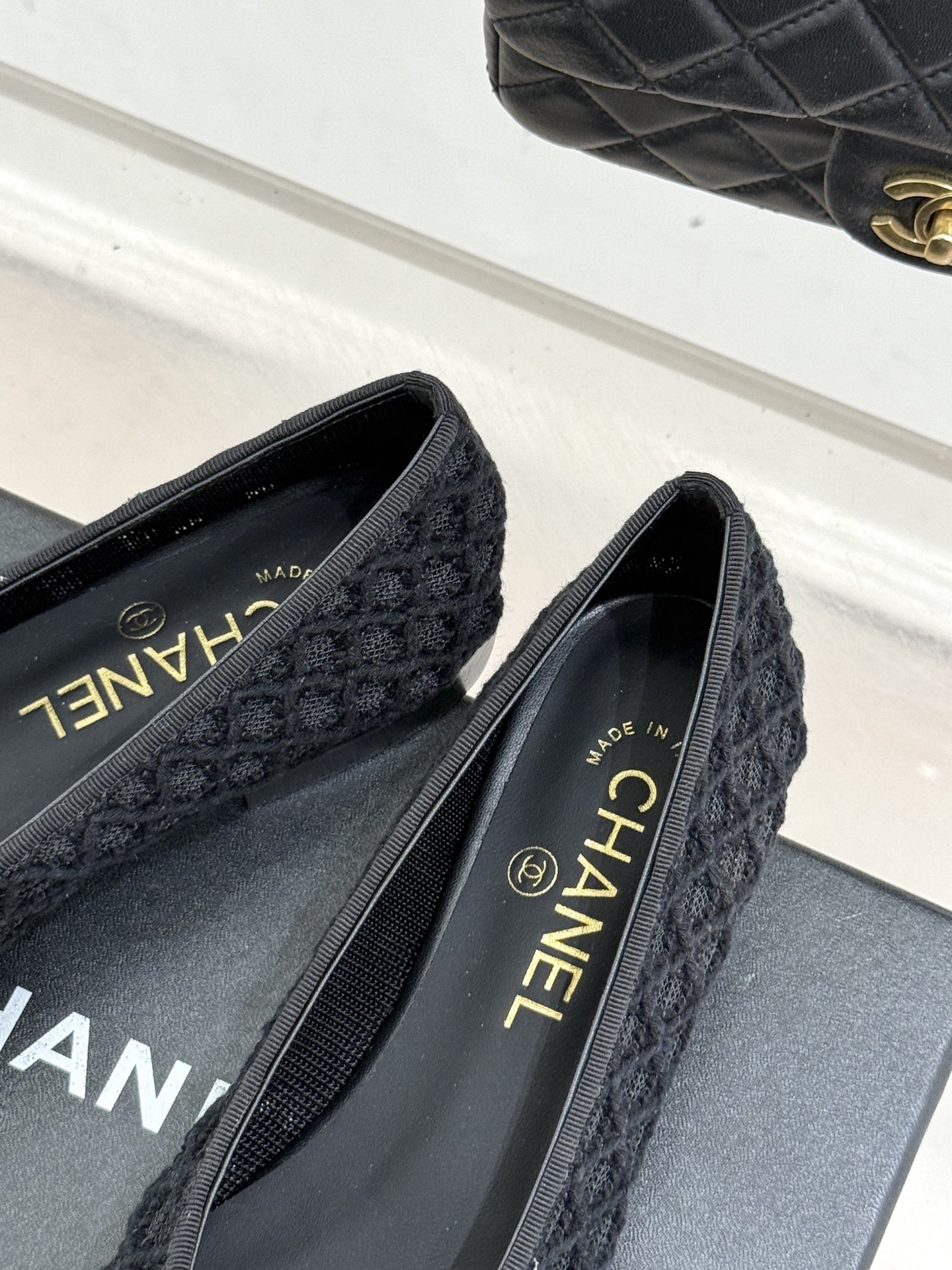 CHANE*｜小香26C新品编织双C平底芭蕾舞鞋当高定针织工艺邂逅芭蕾鞋的经典廓形这双芭蕾舞鞋 为法式优