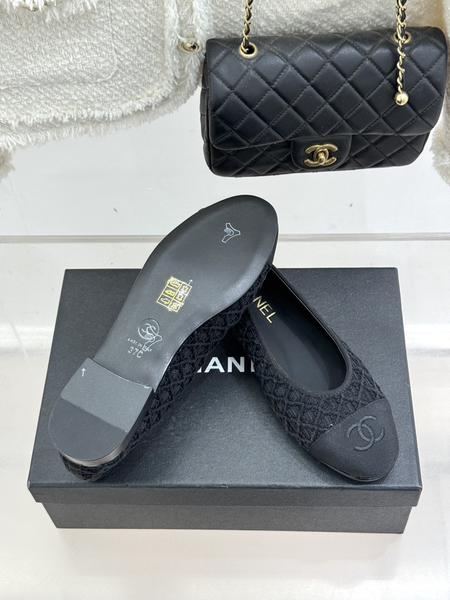 CHANE*｜小香26C新品编织双C平底芭蕾舞鞋当高定针织工艺邂逅芭蕾鞋的经典廓形这双芭蕾舞鞋 为法式优