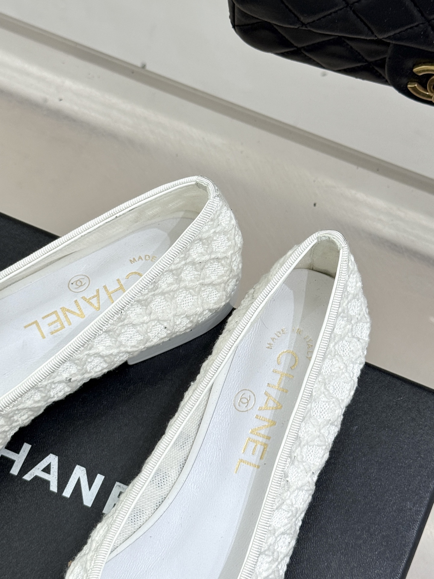 CHANE*｜小香26C新品编织双C平底芭蕾舞鞋当高定针织工艺邂逅芭蕾鞋的经典廓形这双芭蕾舞鞋 为法式优